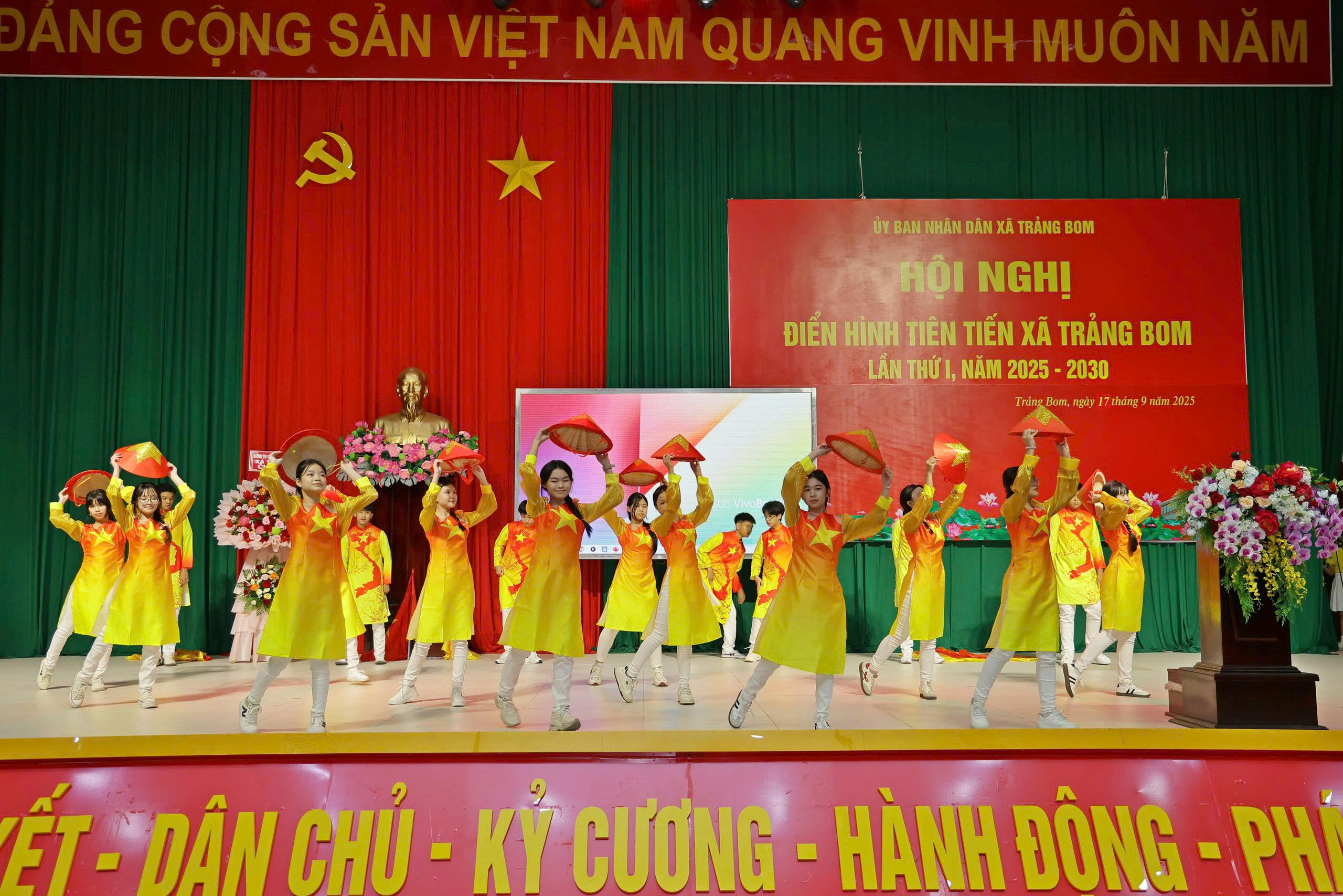 gen h z7021077625660 46b7d1deb8195f429f88aff6af695e9d