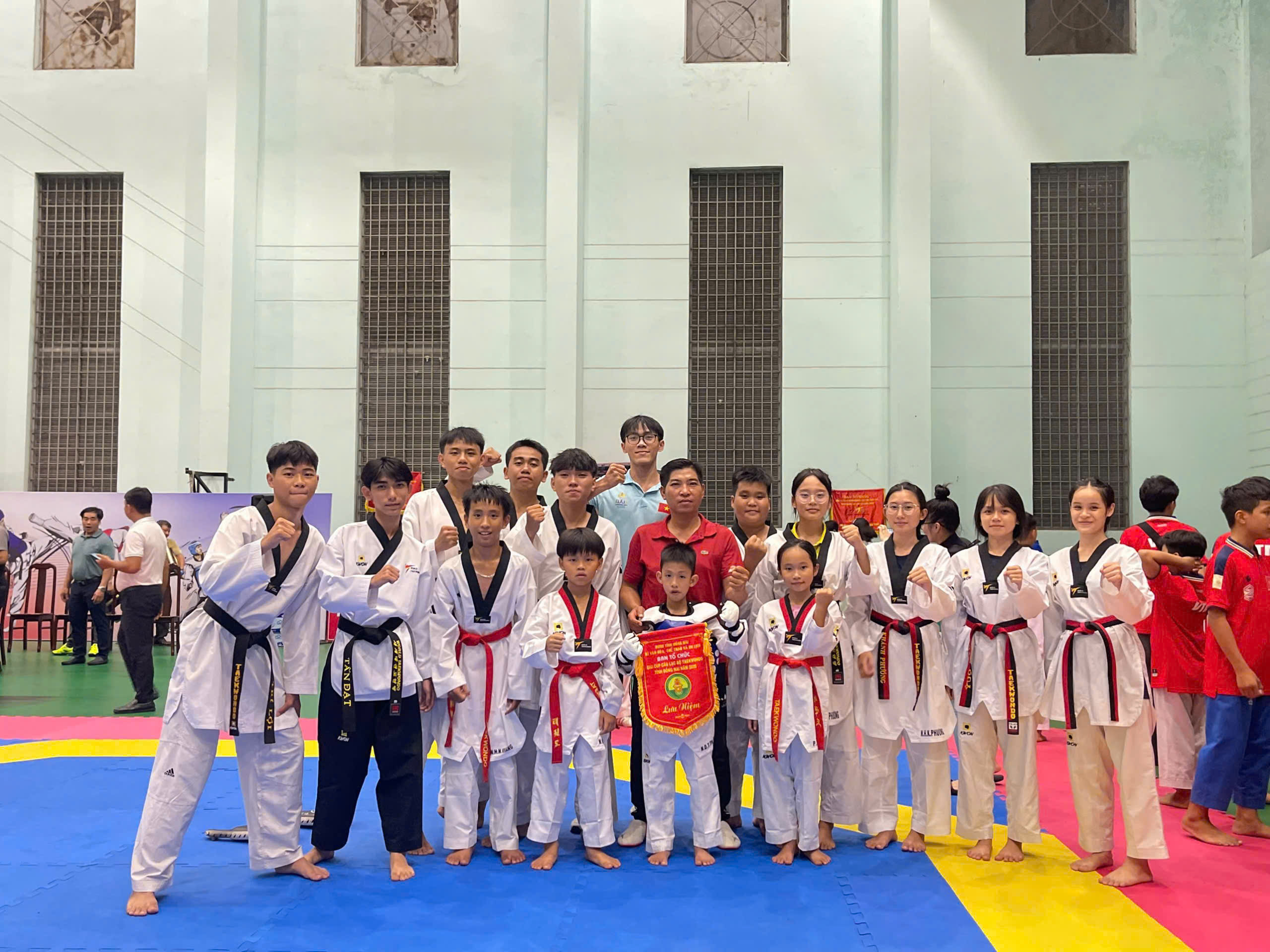 gen h z7038035669314 a0214b57dbee0a9d2db03412f8b56ff6