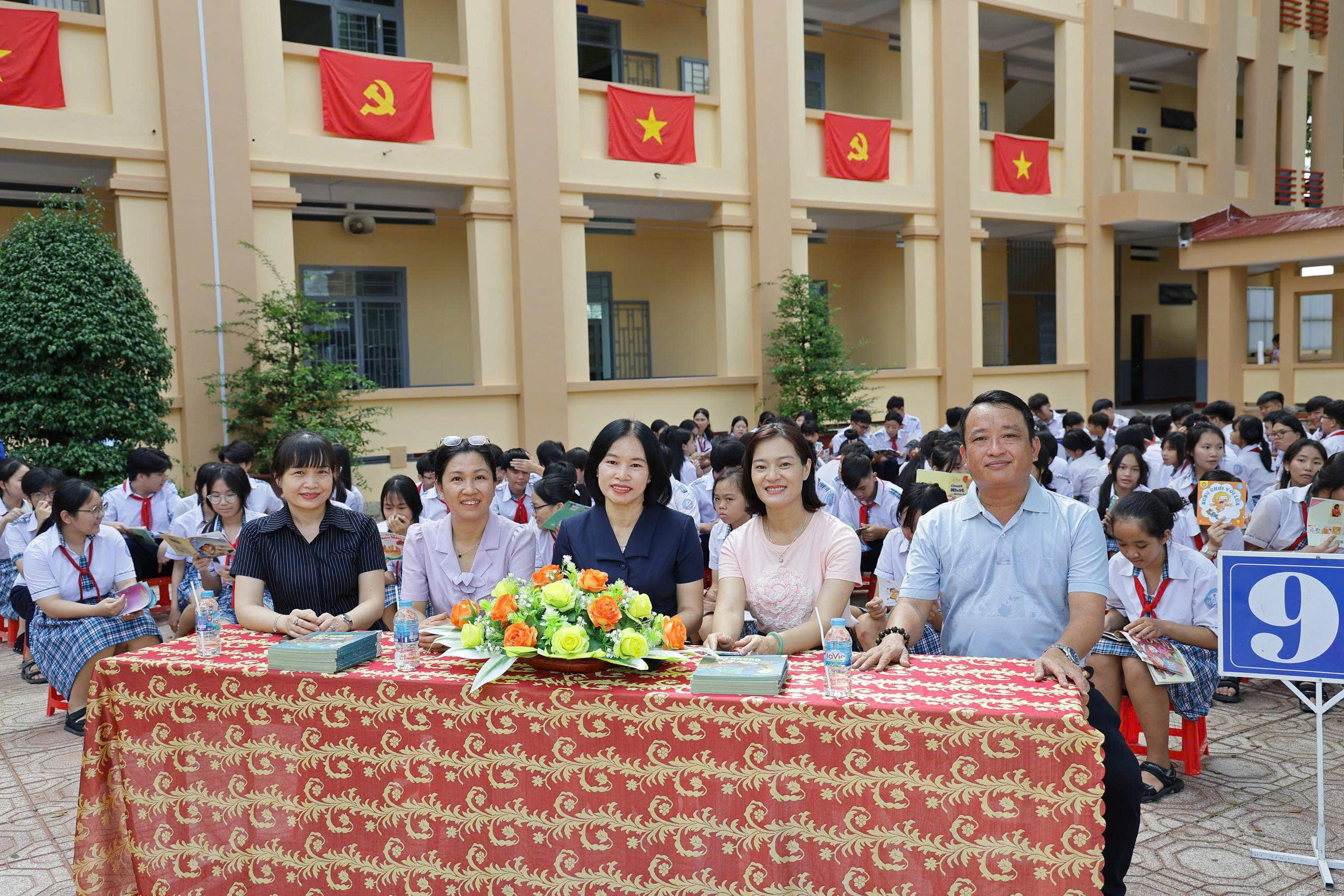 gen h z7064994149427 f6e032cfc89a3468312ce53544461eb1