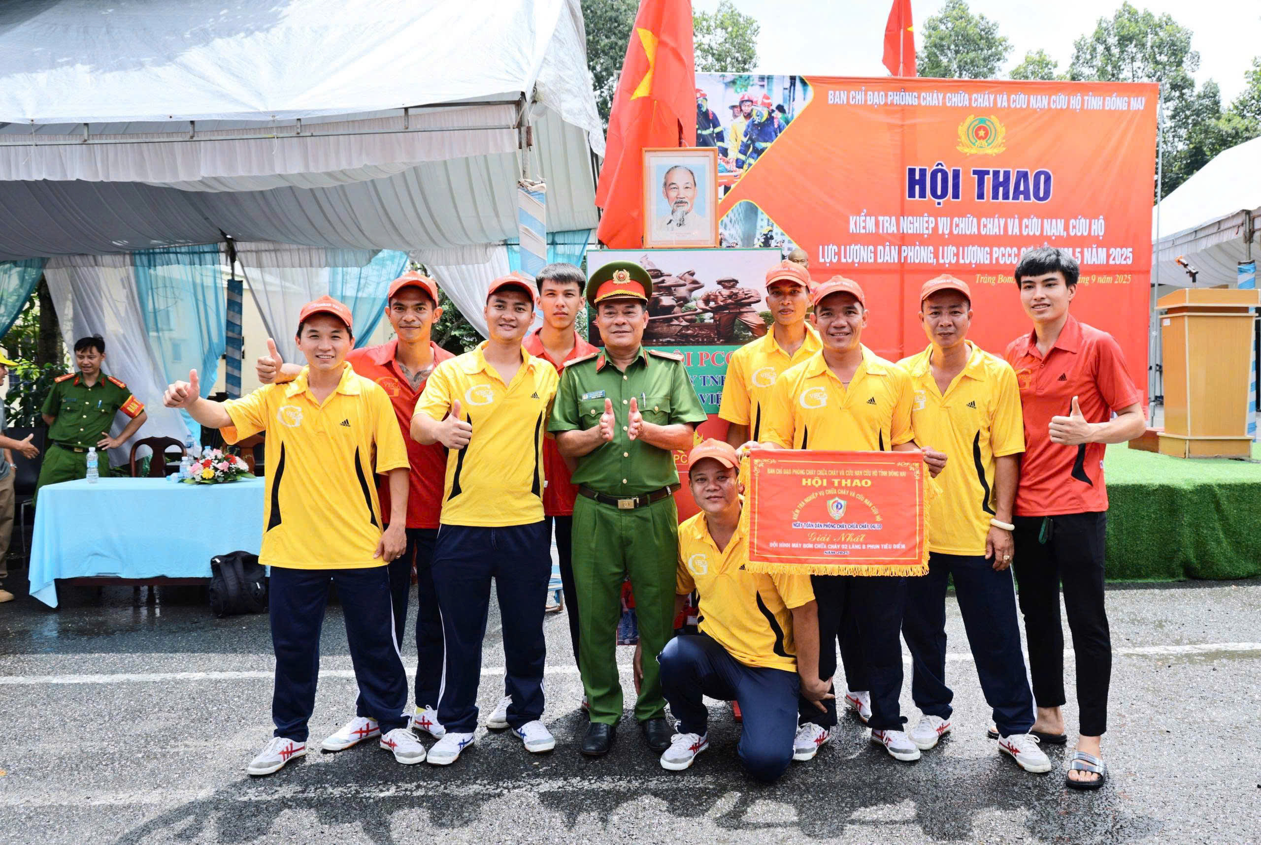 z6983073422637 dc601ad7a60dbe954c69a3af129fe427