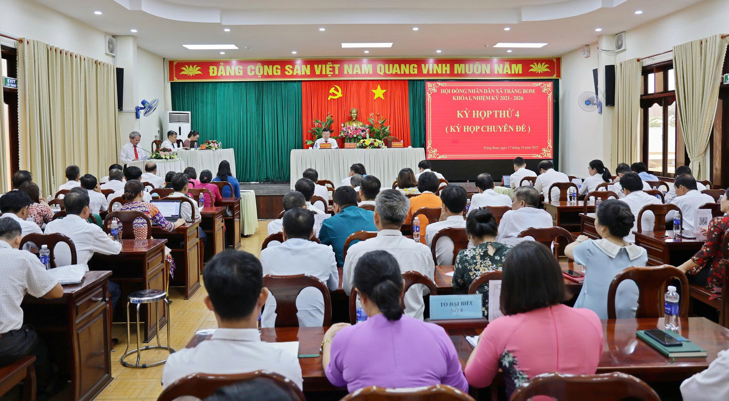 88e8fbcb43e3cebd97f2