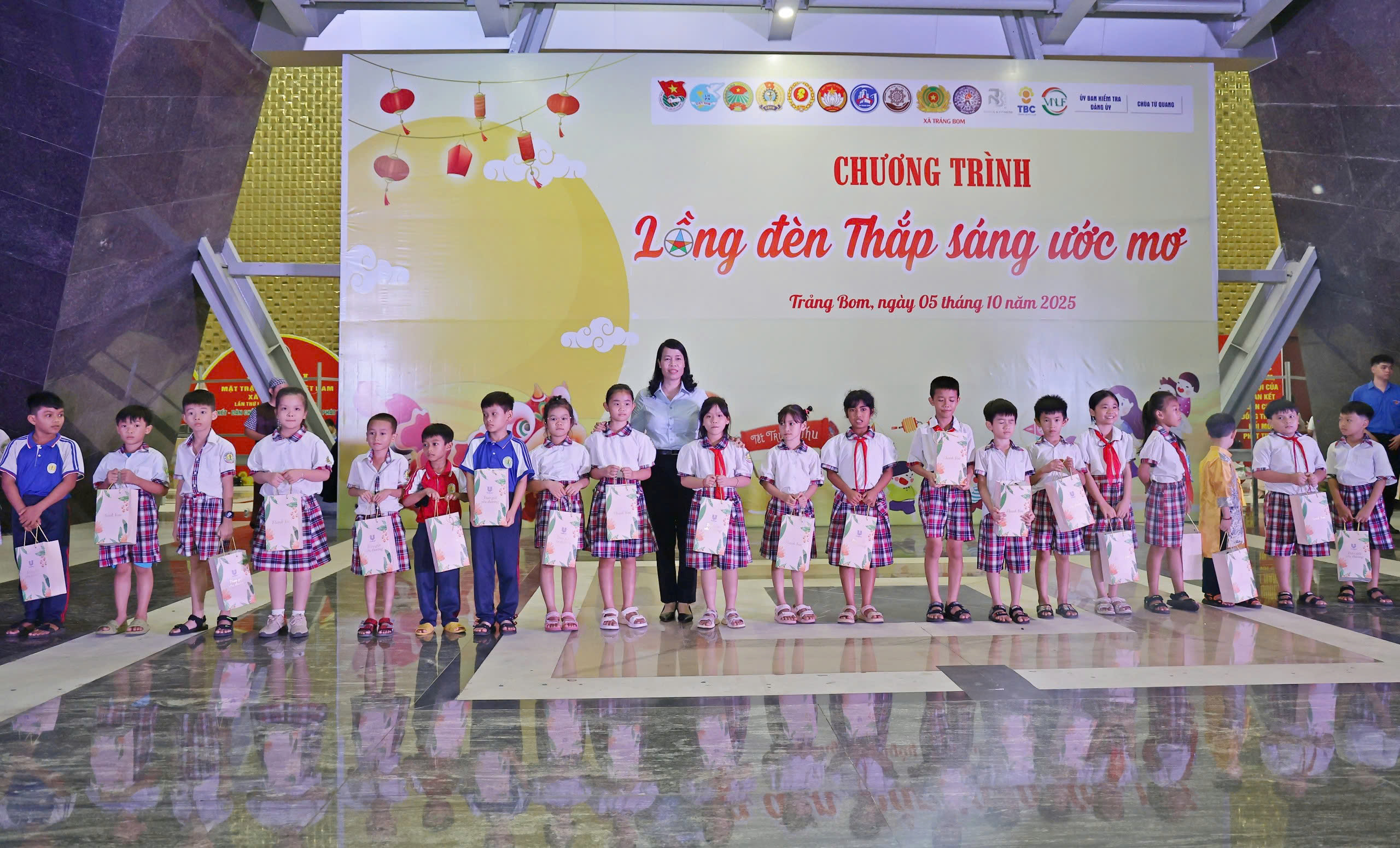 gen h z7085397786614 b725e55f35c93df599514a0e9cddc961