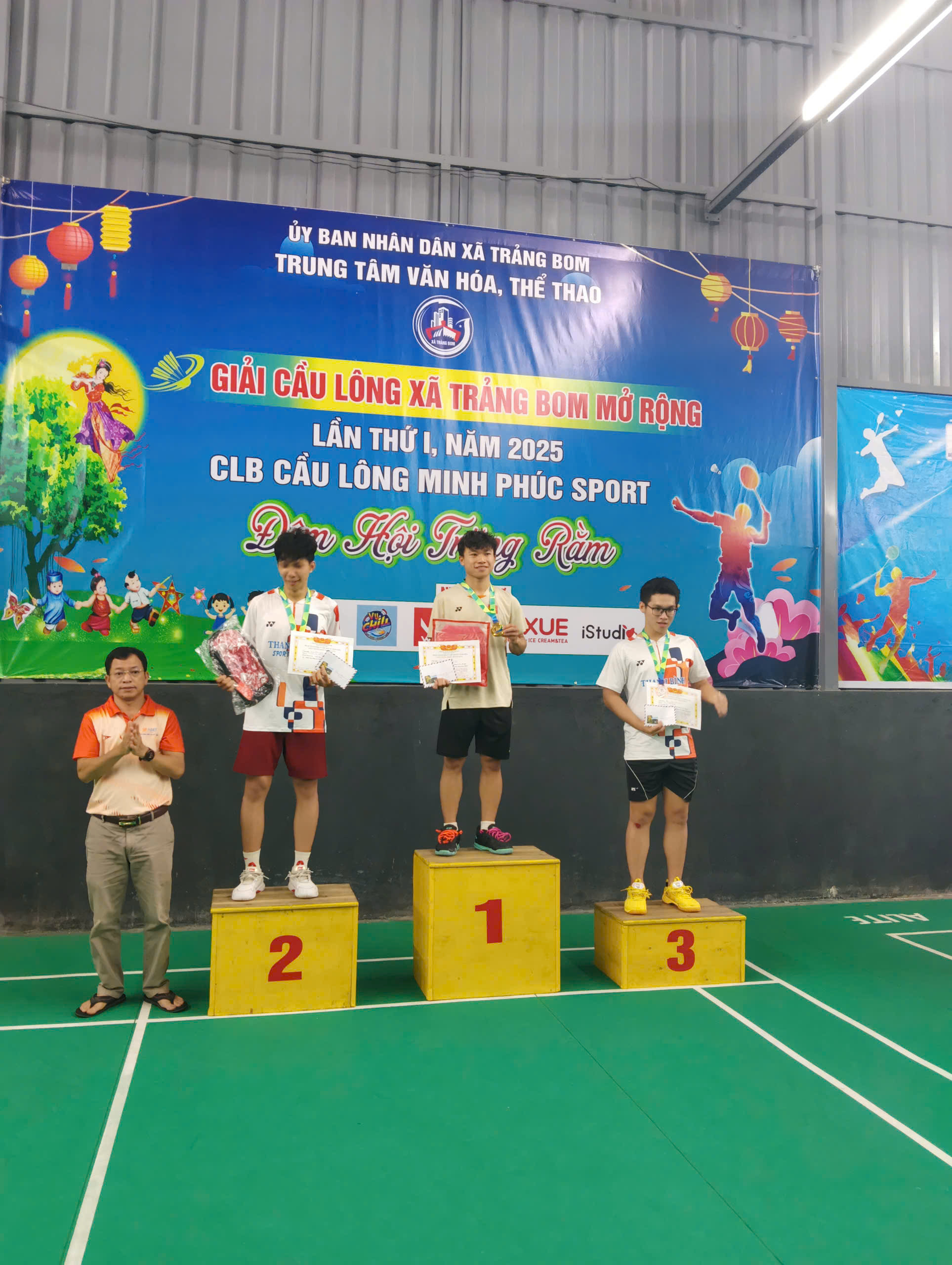 z7085002008346 020306d01f3d891fde5c704c243b8f81