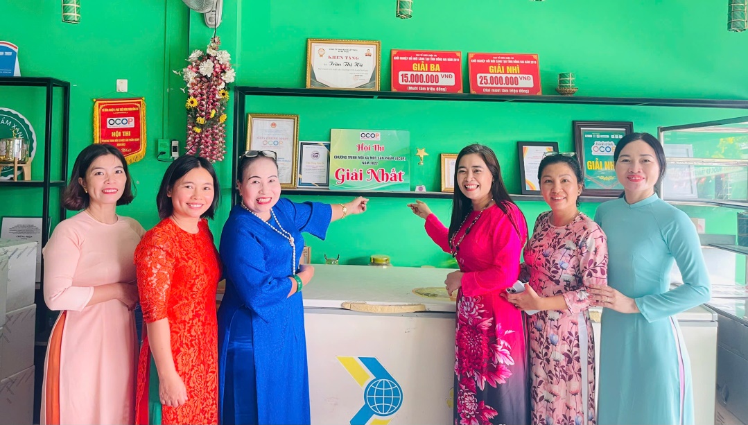 Description: C:\Users\THAO\Downloads\1.jpg?t=1762423301