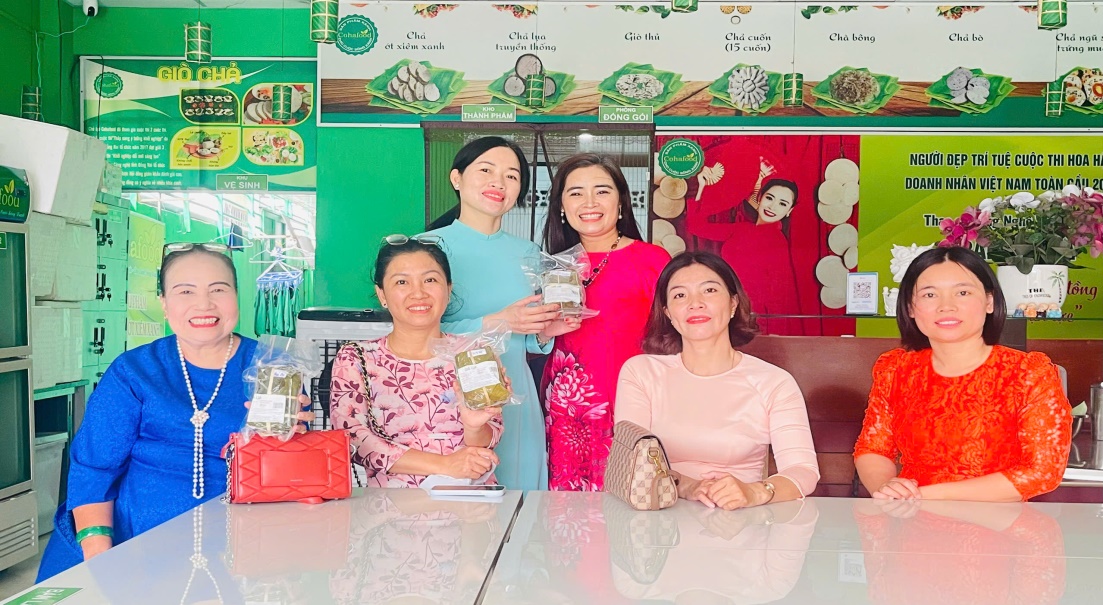 Description: C:\Users\THAO\Downloads\2.jpg?t=1762423301