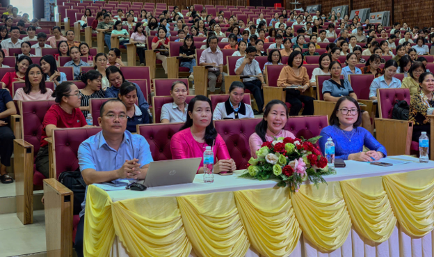 KHAI GIẢNG LỚP BỒI DƯỠNG LÝ LUẬN CHÍNH TRỊ HÈ NĂM 2026 CHO ĐỘI NGŨ GIÁO VIÊN PHƯỜNG TRẢNG BOM
