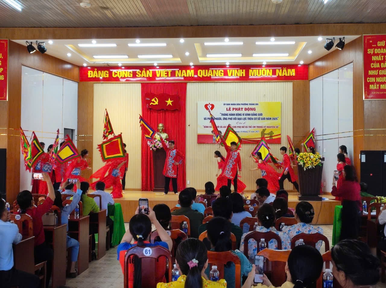 z7221991755685 0cdb84ae1b8c2db08cd584f0c0c573a1