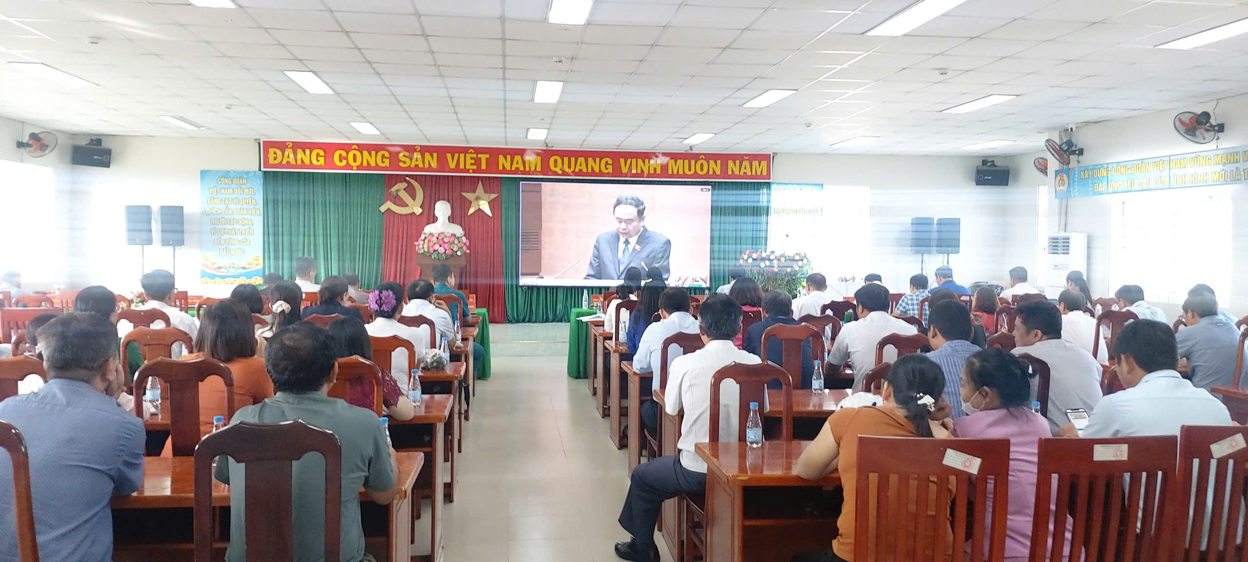 z7225443180960 ab8552eeb40fb1022d87725438f3b62f