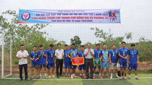 18 4 2026 lanh dao xa trao gia nhat