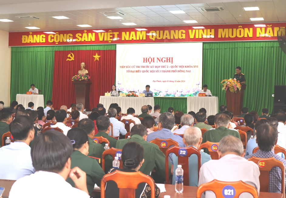 Quang cảnh hội nghị