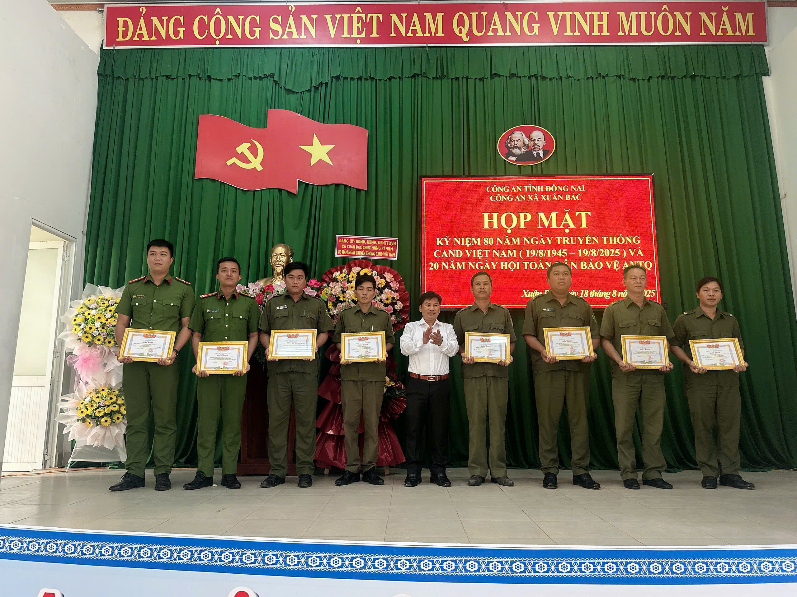 z6918112557251 48f3cbcac02dbe4f436f99888f40908c