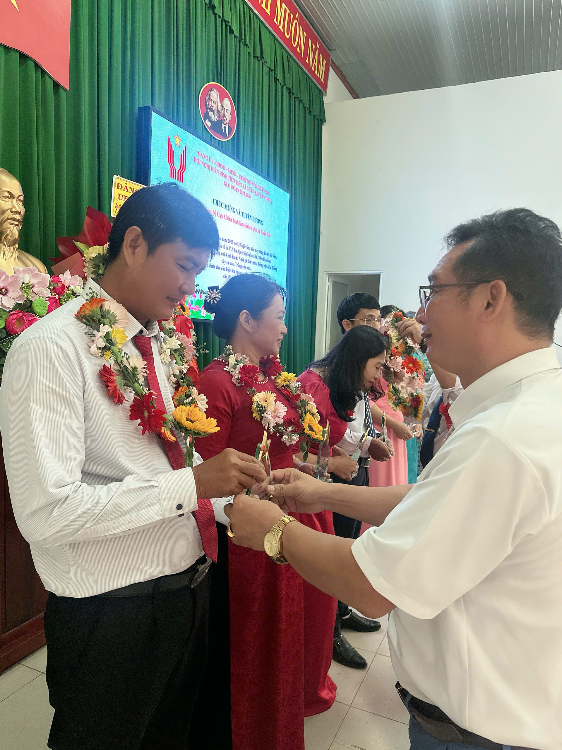 z6959837344345 bc5fad3e31241ce9e4703bdec2ee78c7