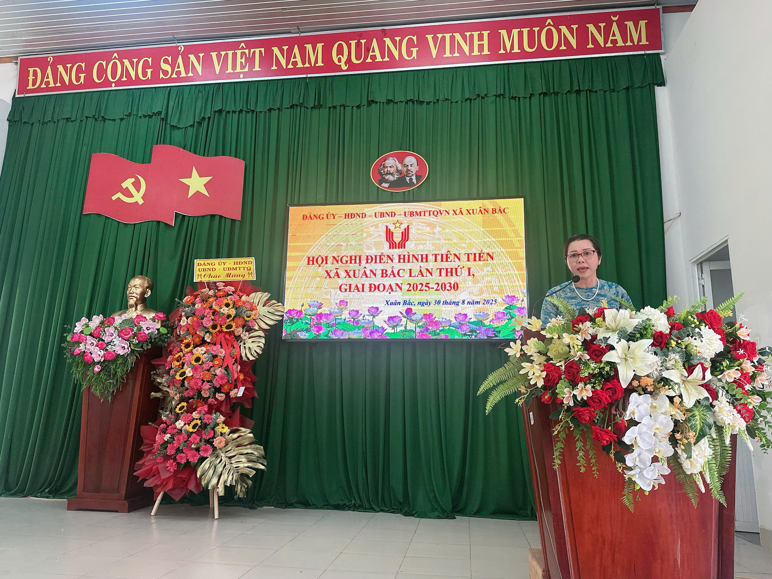 z6962077642380 da97465c54275e8e4a8406d95a8babf6