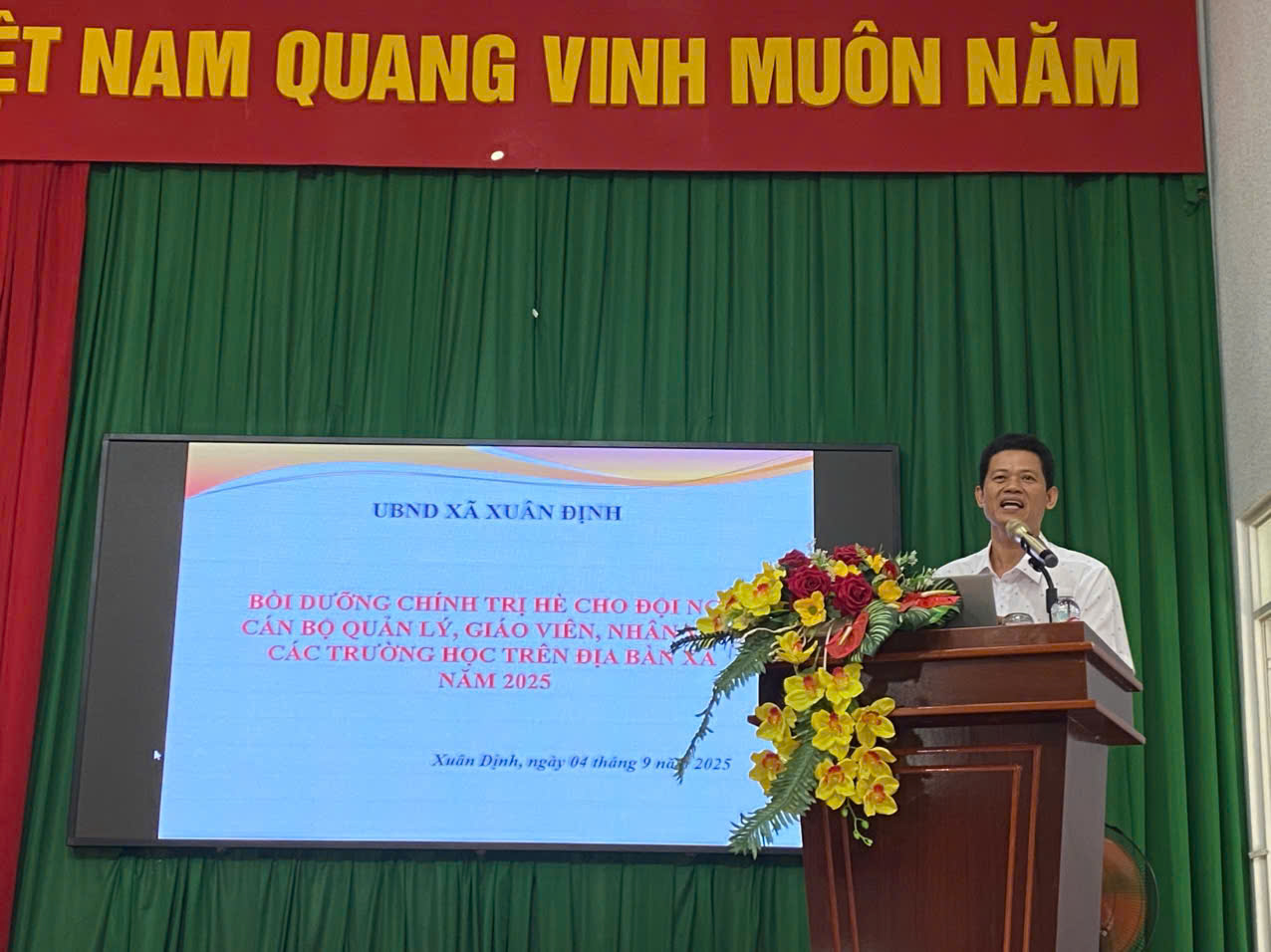 LỚP BỒI DƯỠNG, TẬP HUẤN CHÍNH TRỊ HÈ 2025 DÀNH CHO LÃNH ĐẠO, QUẢN LÝ CÁC ĐƠN VỊ TRƯỜNG HỌC NĂM 2025