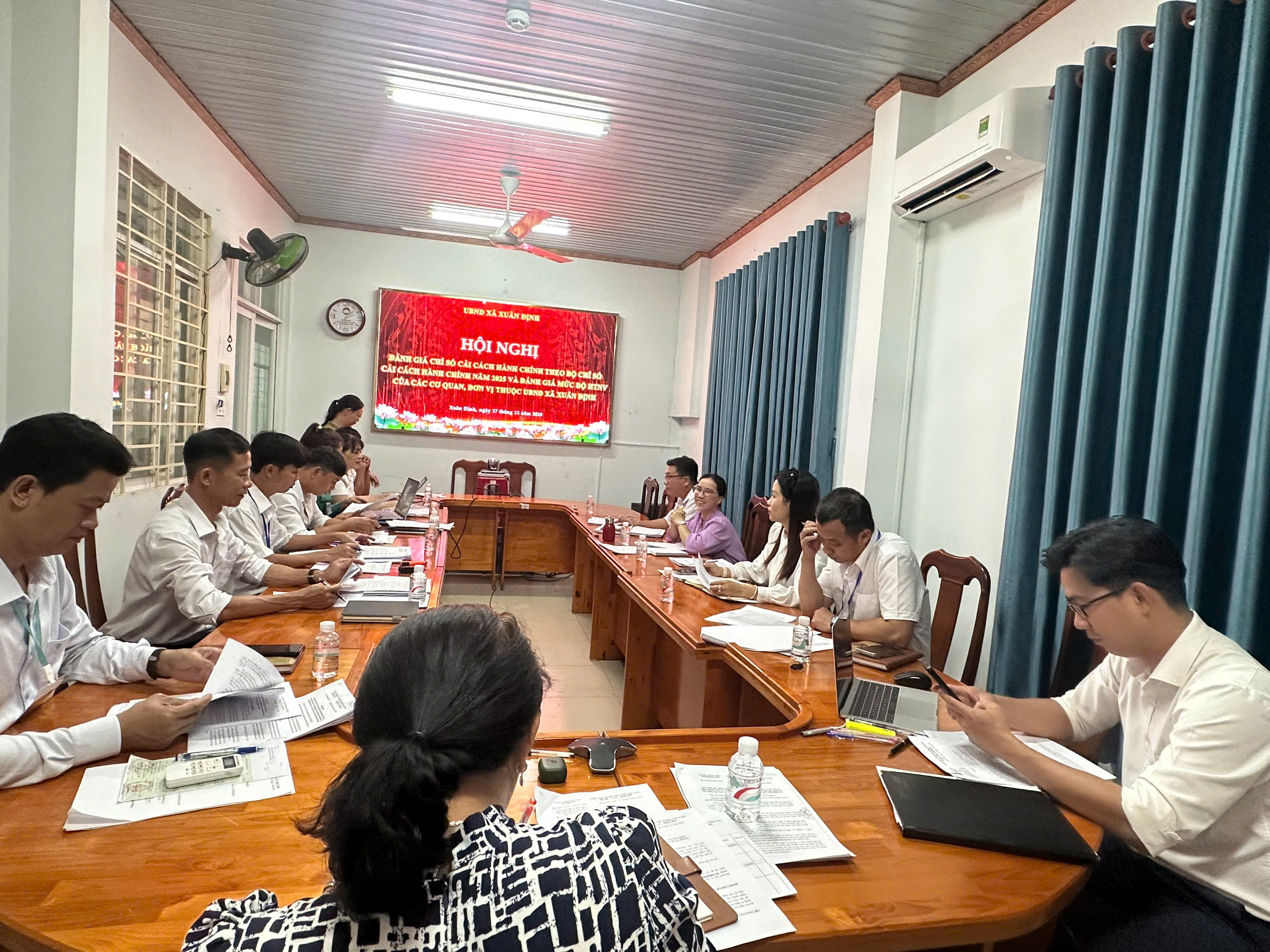 CUỘC HỌP TRIỂN KHAI CẬP NHẬT KẾT QUẢ TỰ ĐÁNH GIÁ CHỈ SỐ CẢI CÁCH HÀNH CHÍNH NĂM 2025