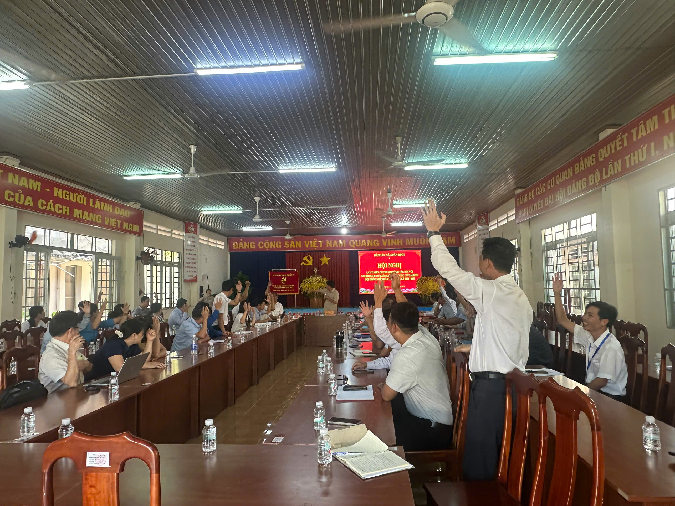 Hội nghị lấy ý kiến cán bộ, công chức, viên chức đối với nhân sự giới thiệu ứng cử Đại biểu Hội đồng nhân dân