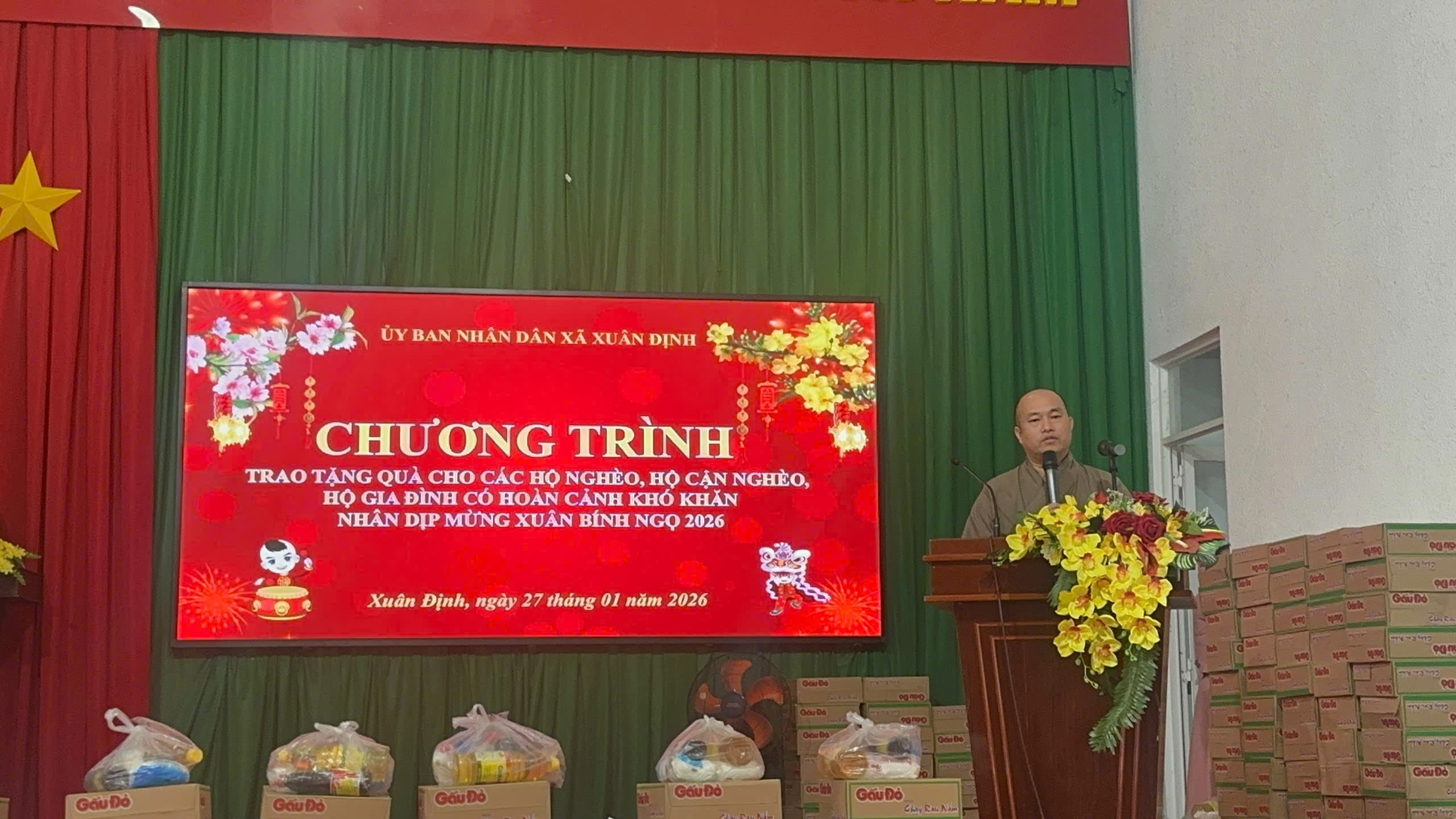 UBND xã Xuân Định trao quà Tết Bính Ngọ 2026, lan tỏa tinh thần tương thân tương ái