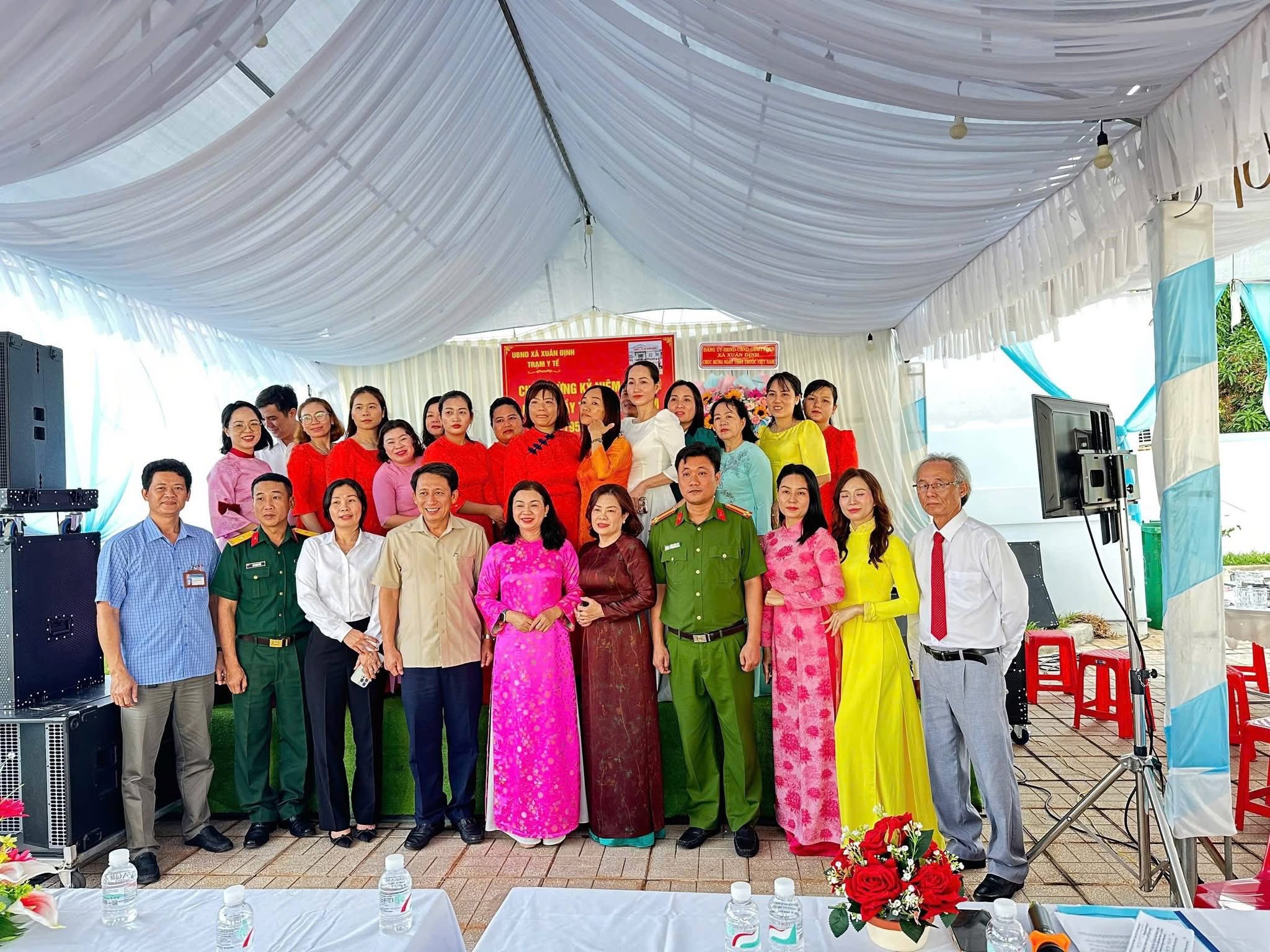 HỌP MẶT NGÀY THẦY THUỐC VIỆT NAM 27/2
