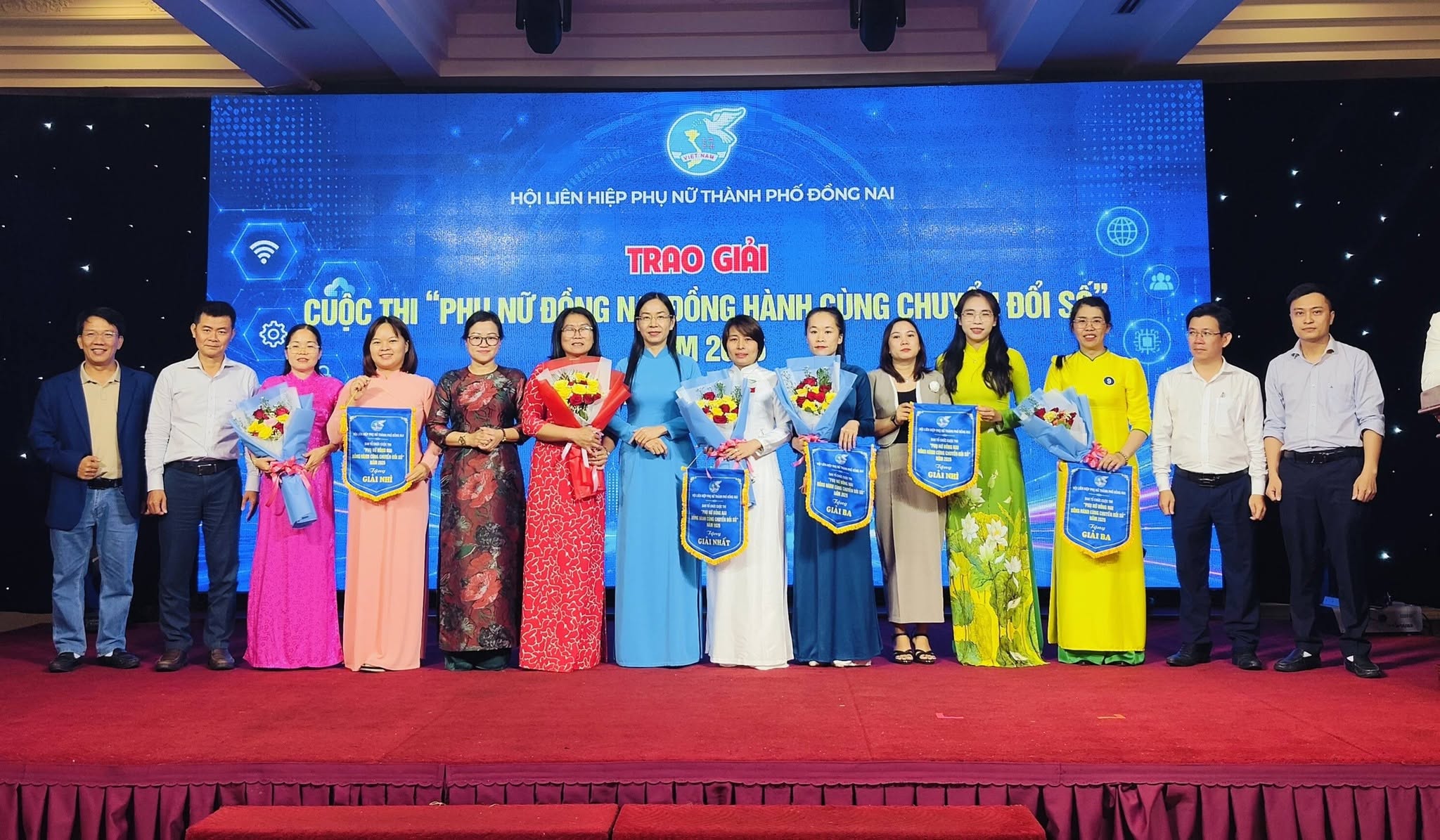 HỘI LIÊN HIỆP PHỤ NỮ XÃ XUÂN ĐỊNH ĐẠT GIẢI NHÌ TOÀN THÀNH PHỐ TẠI HỘI THI "PHỤ NỮ ĐỒNG NAI ĐỒNG HÀNH CÙNG CHUYỂN ĐỔI SỐ" NĂM 2026