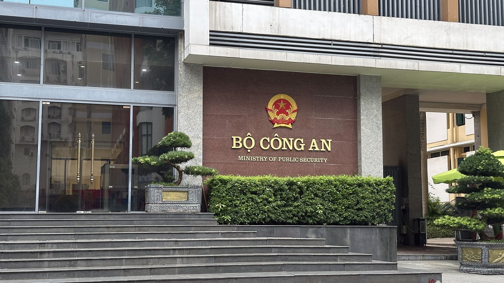cong an xa chinh quy