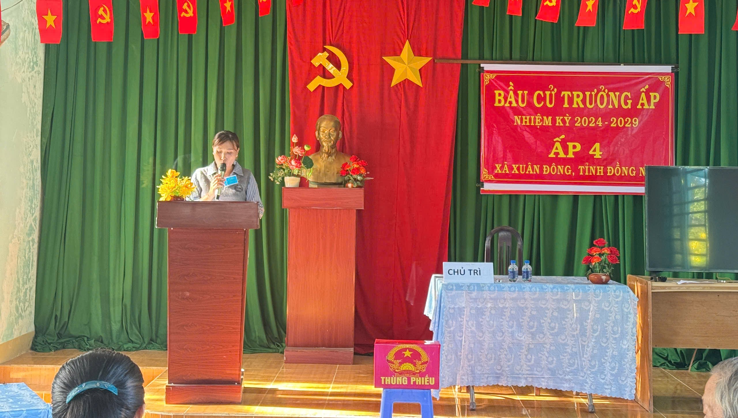 bau truong ap 4