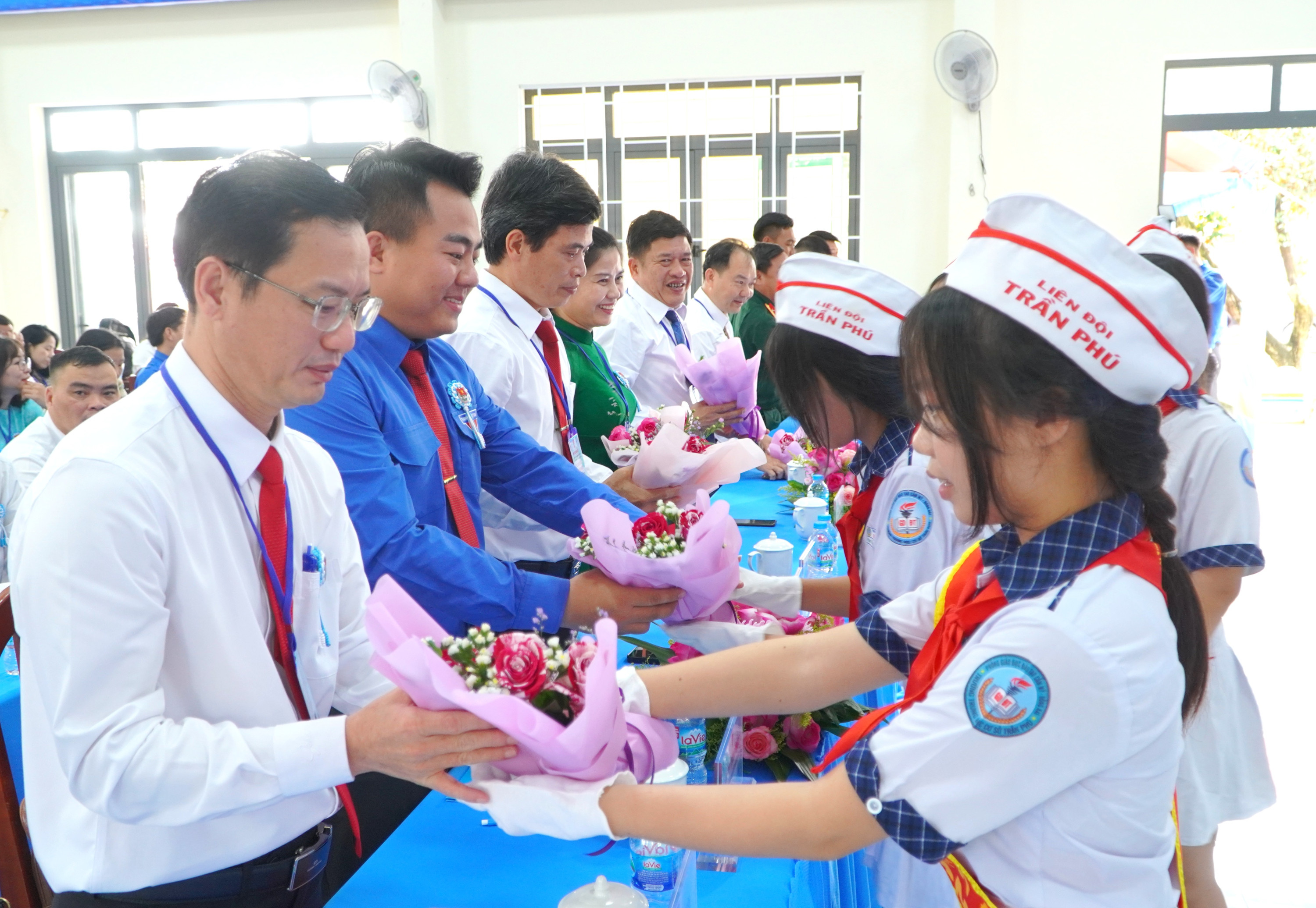 DAI HOI DOAN 5