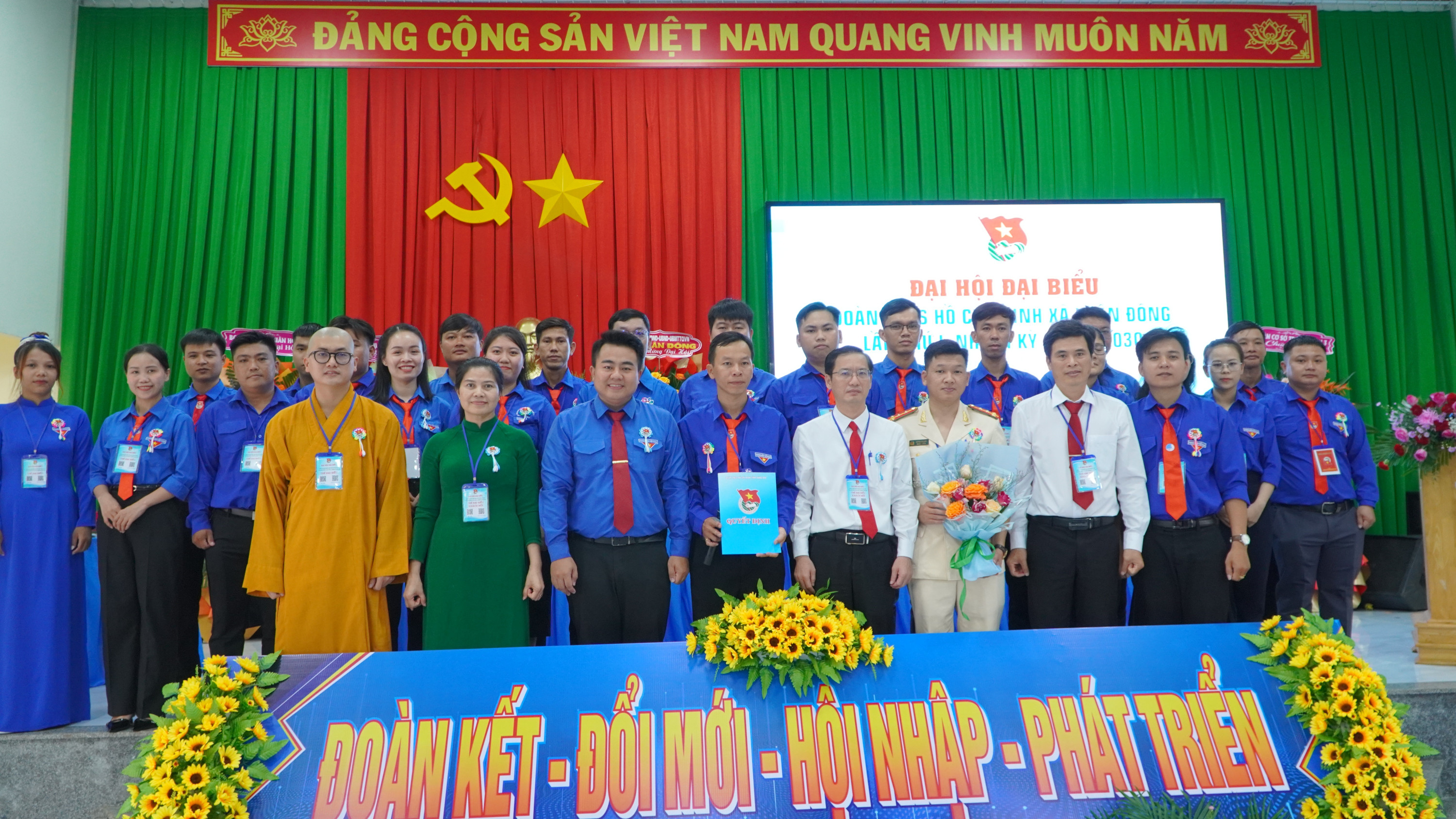 DAI HOI DOAN 7