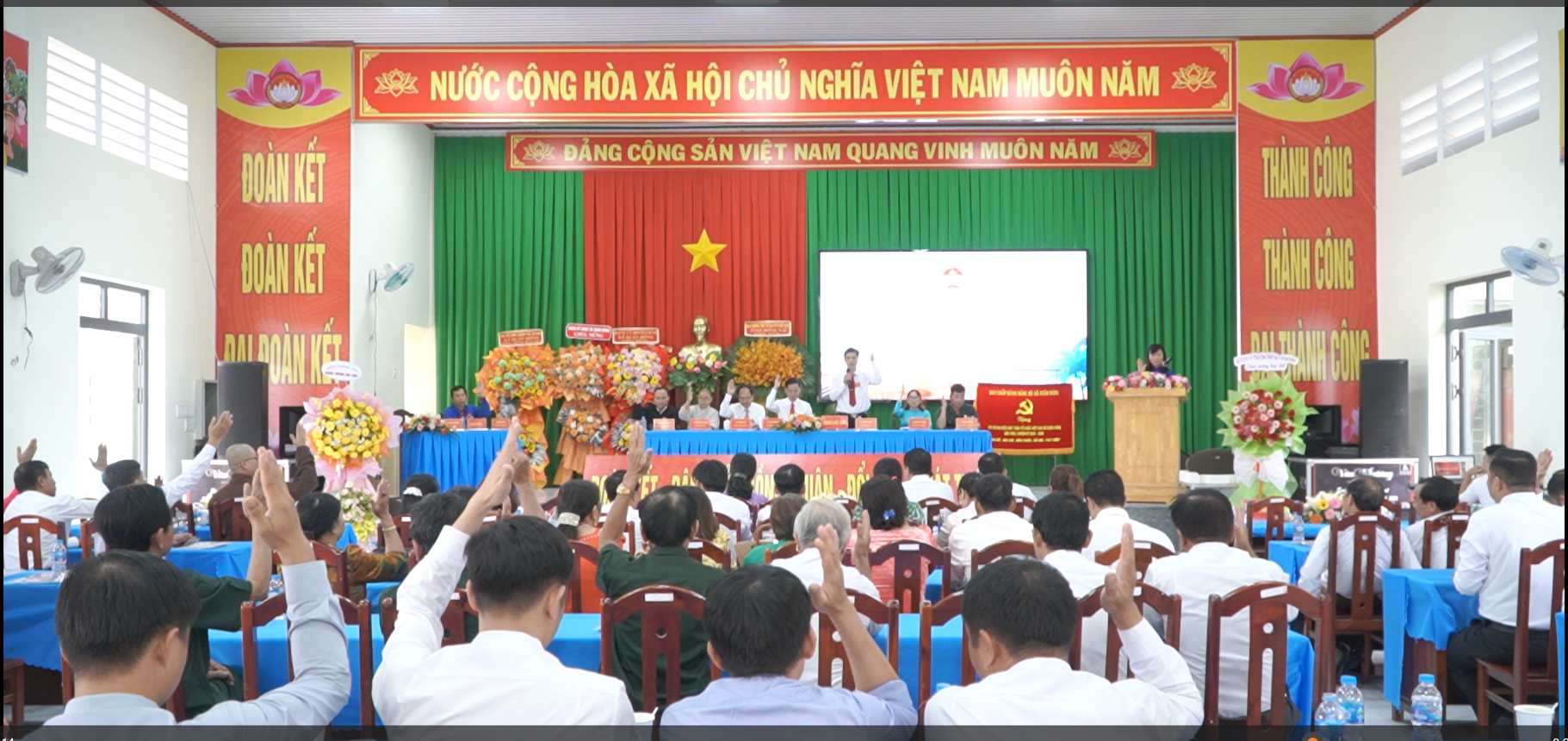 dai hoi mat 4 JPG