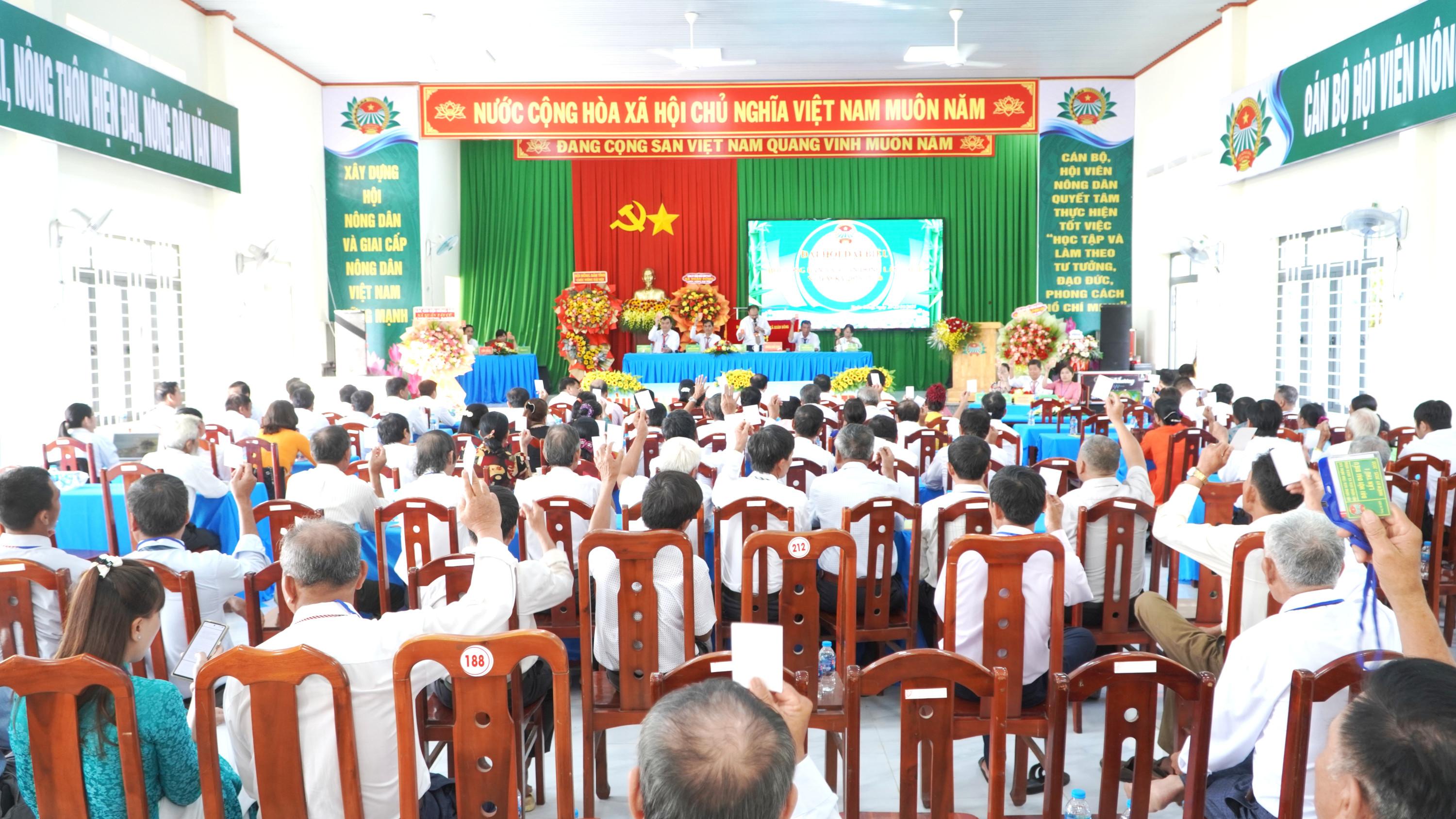 dai hoi nong dan 7