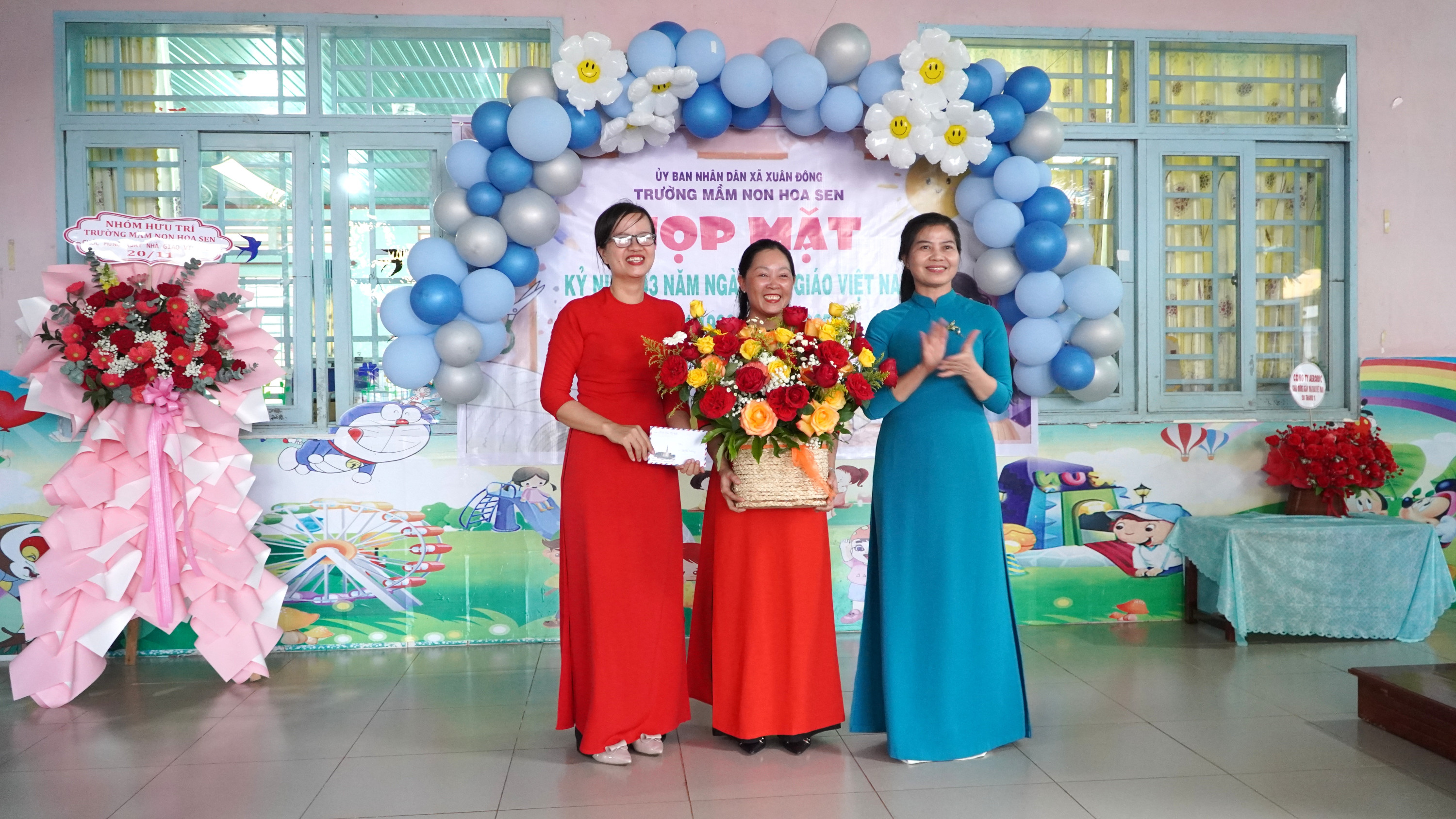 MAM NON HOA SEN 0