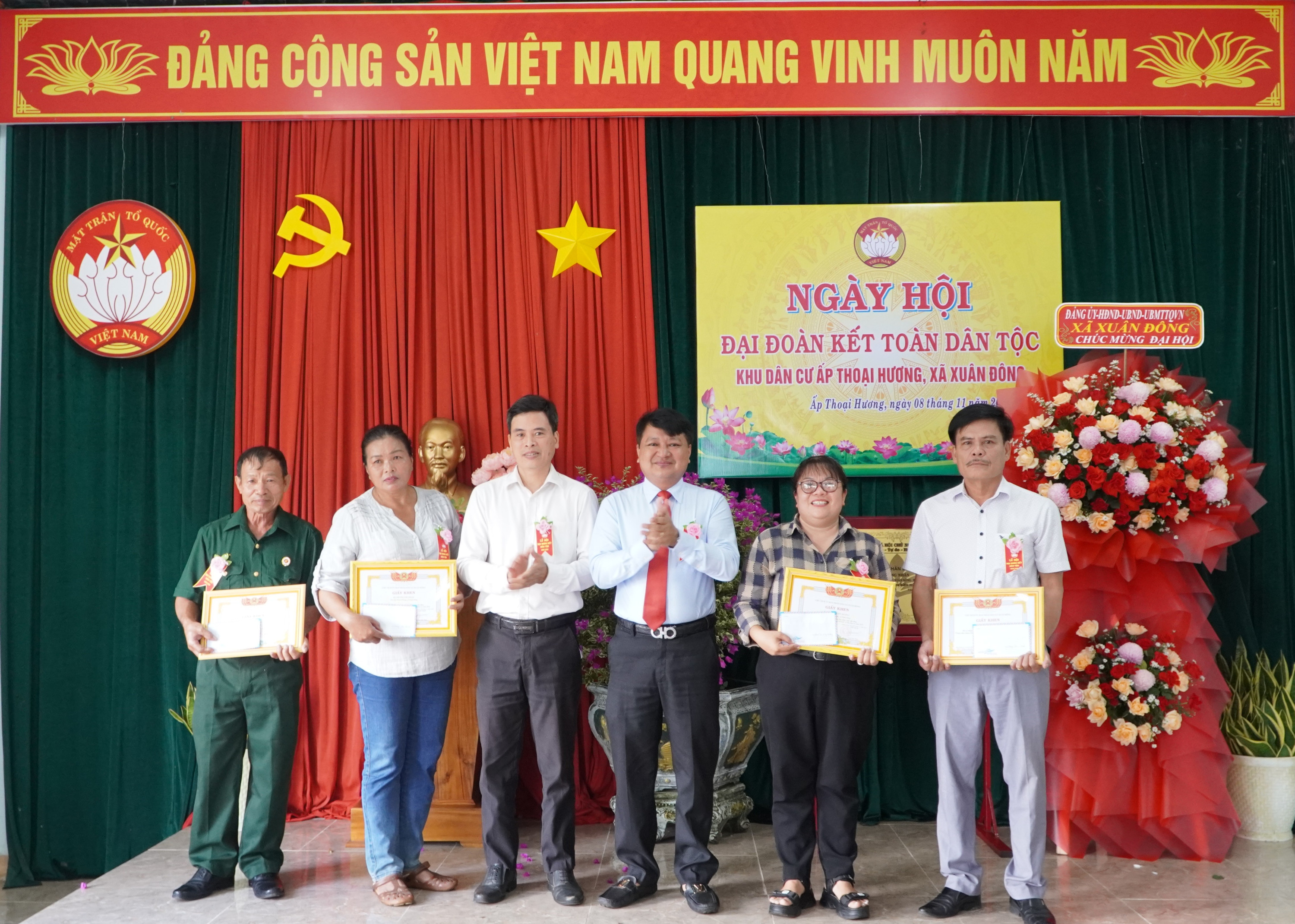 ngay hoi 2