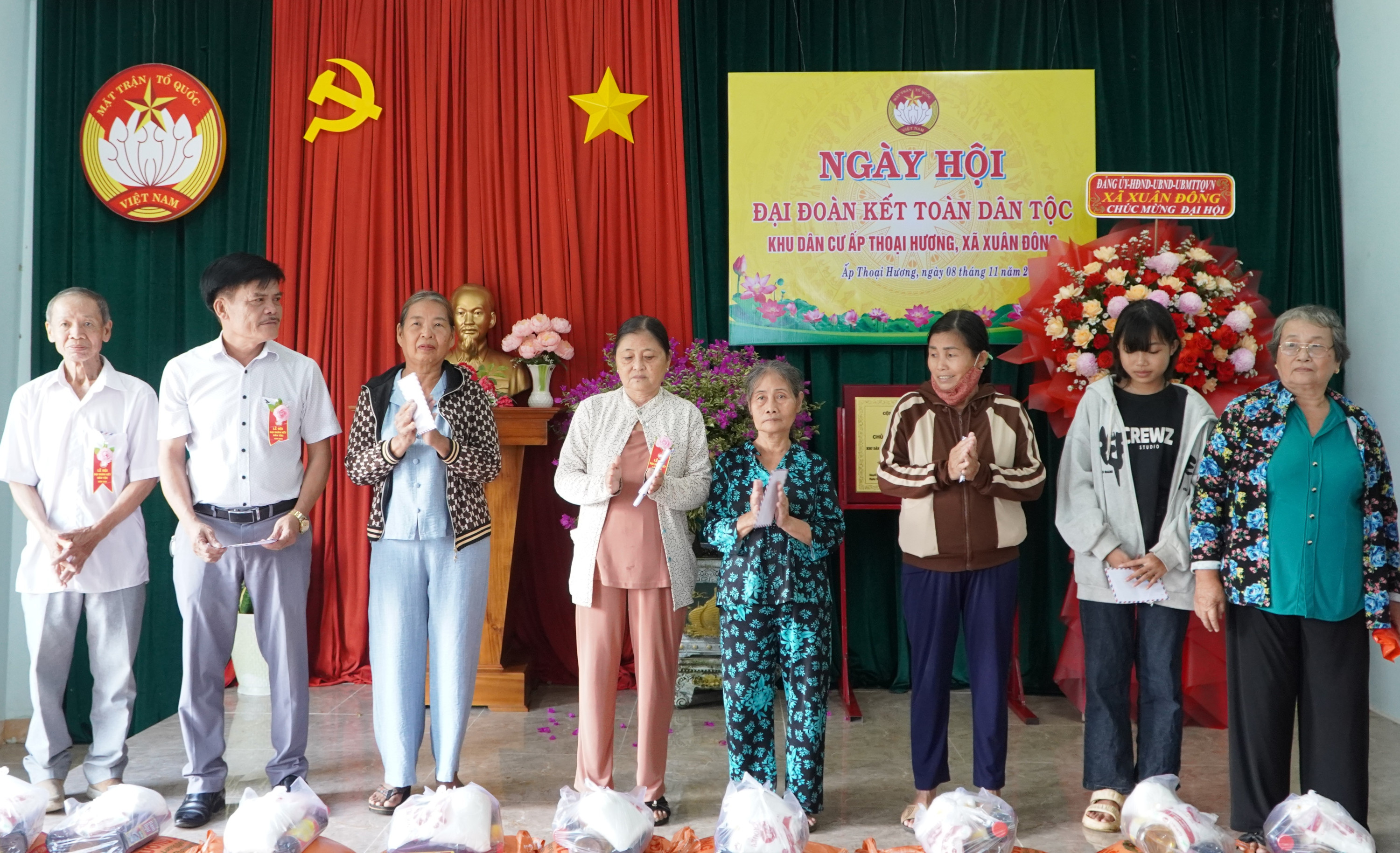 ngay hoi 7