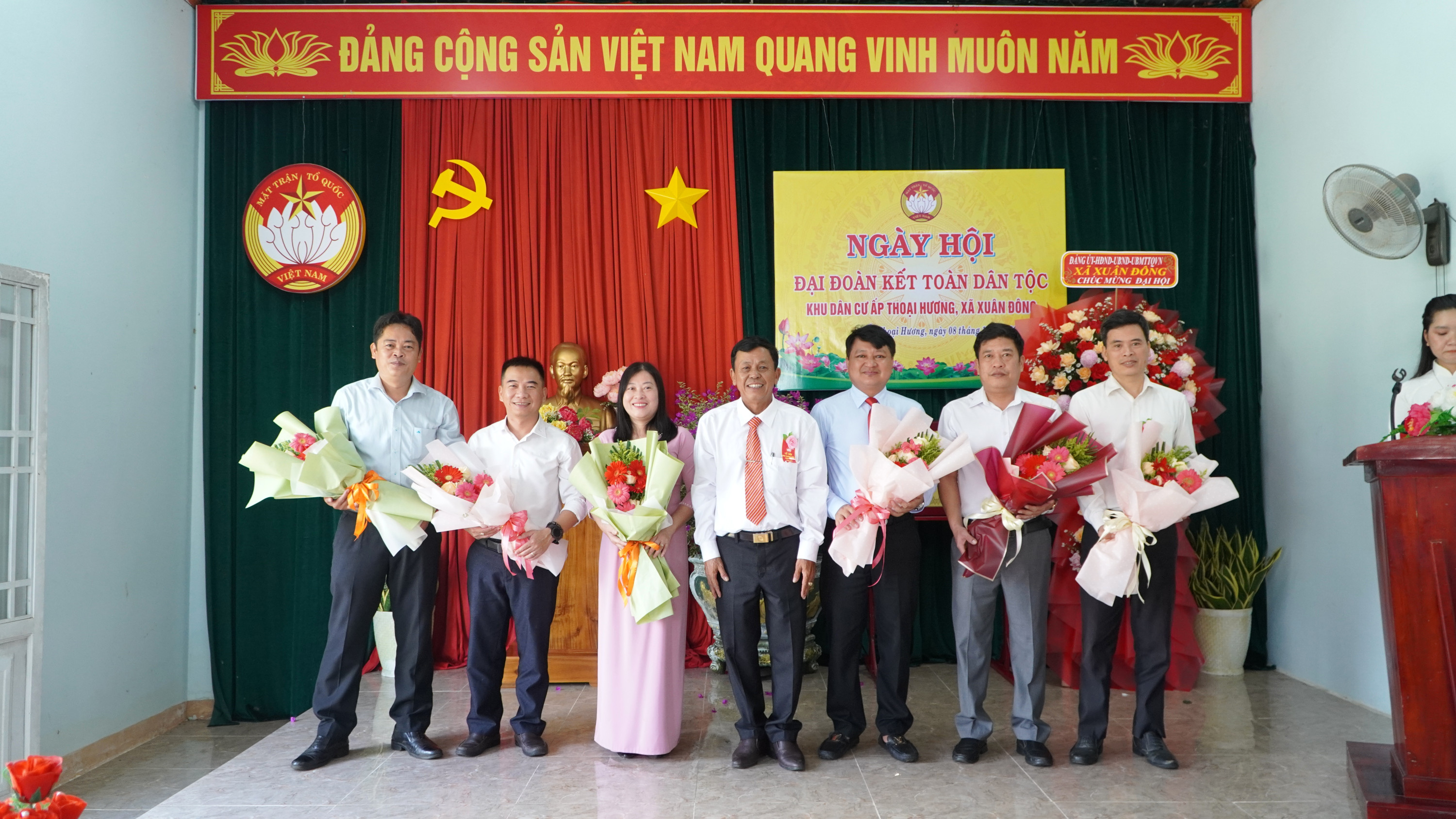 ngay hoi