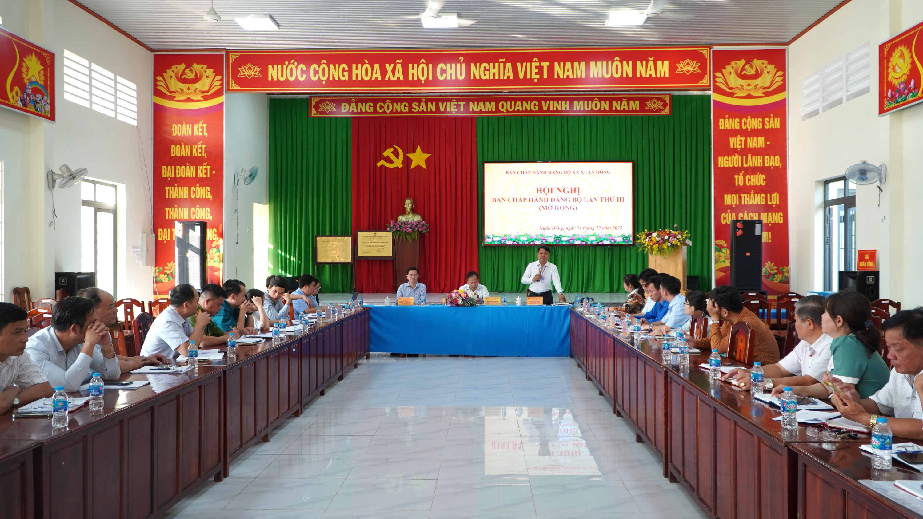 HOI NGHI BCH DANG BO XA LAN III 2