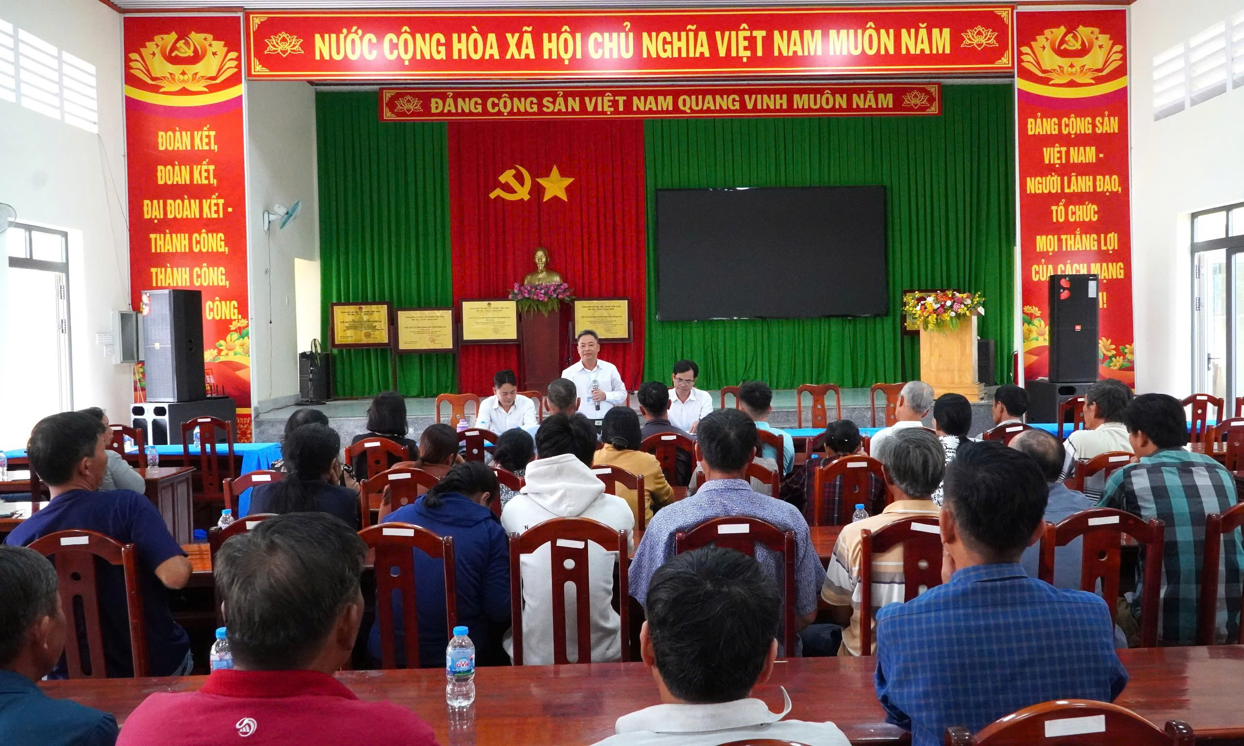 1a0beb8adaac54f20dbd