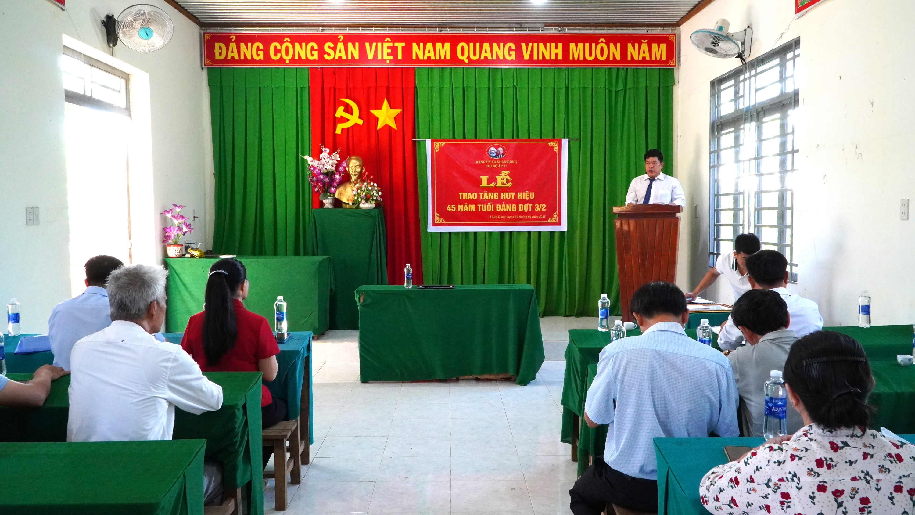 TRAO HH 45 NAM TUOI DANG