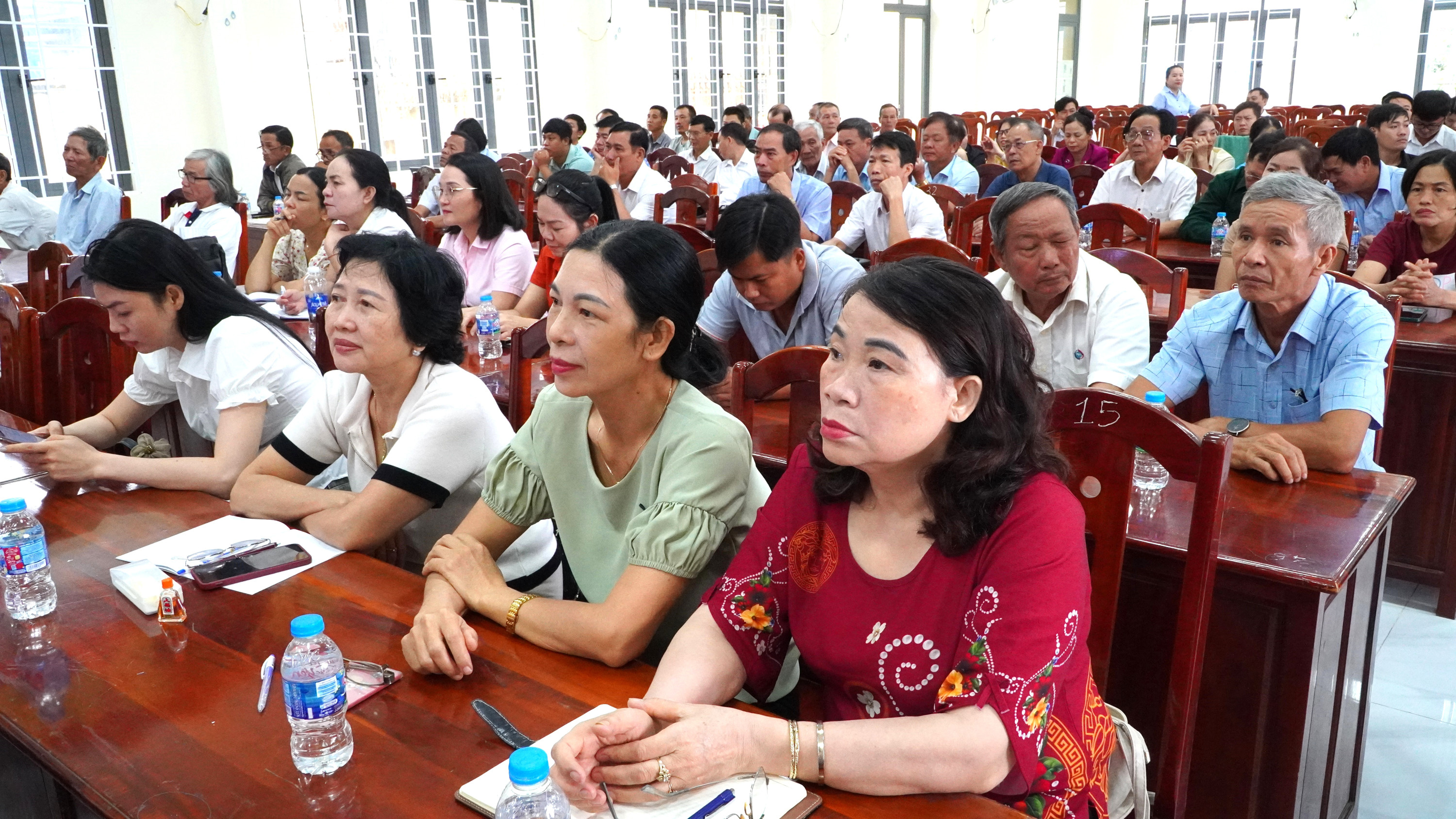 truc tuyen 1