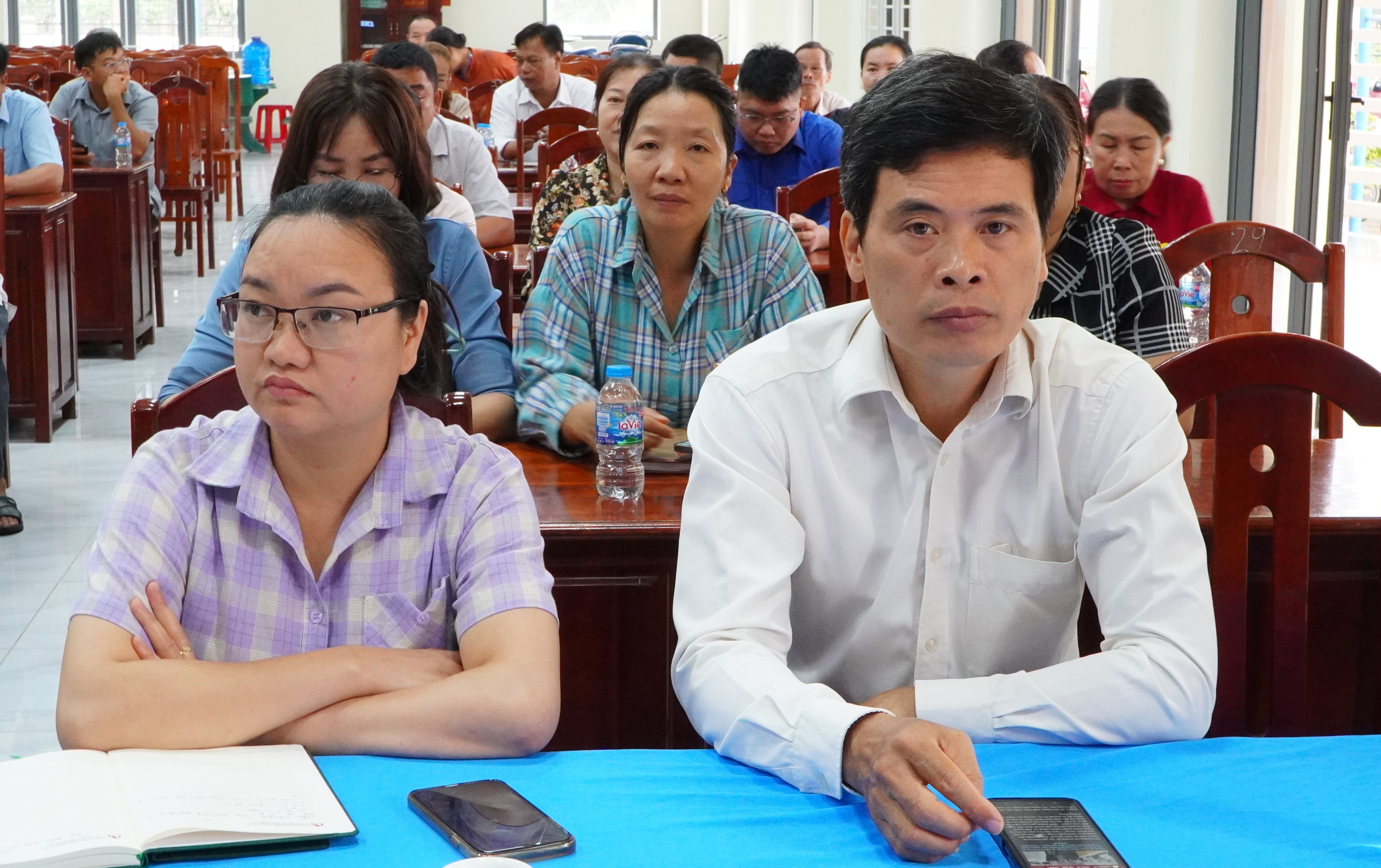 truc tuyen bau cu2