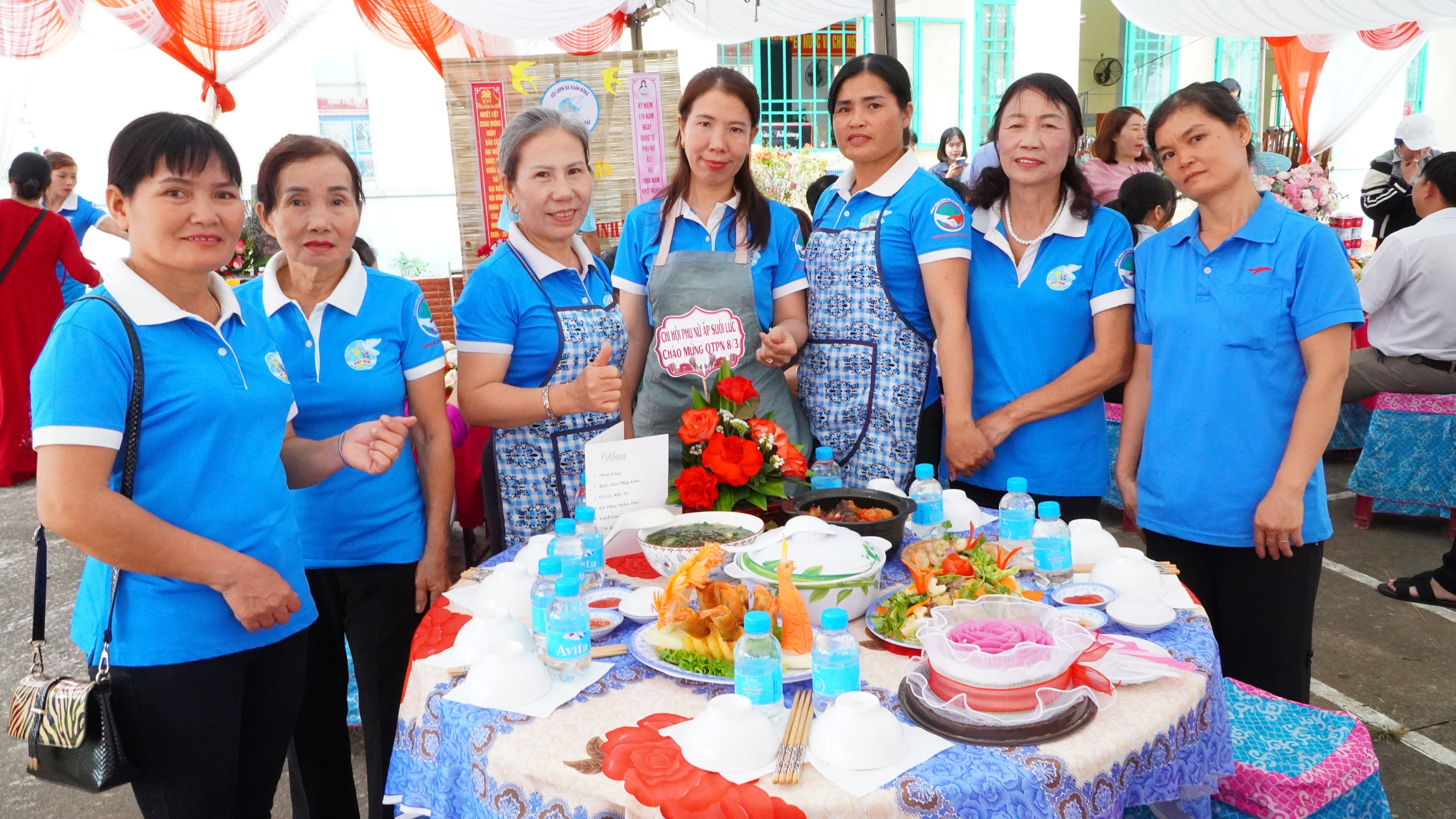 hop mat phu nu 16