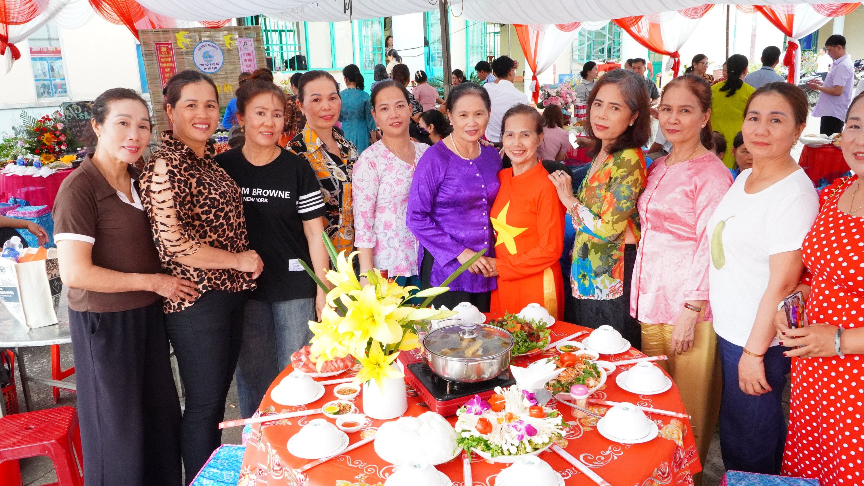 hop mat phu nu 22