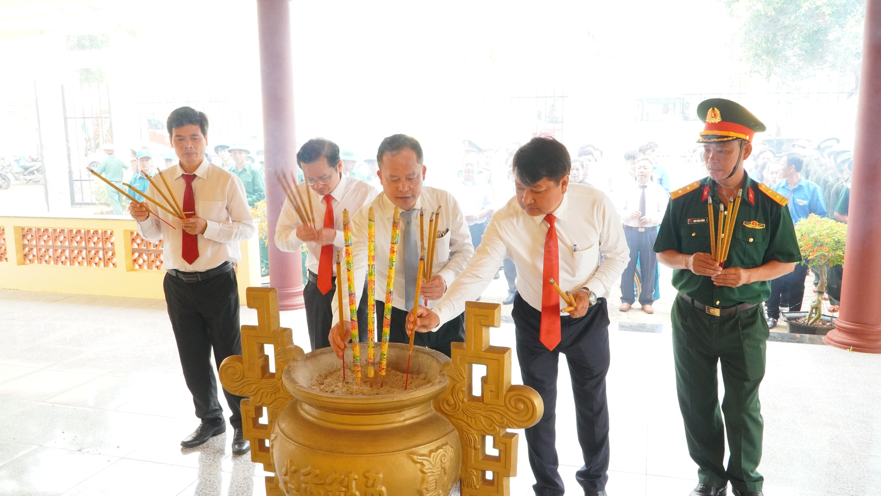 vieng JPG 2