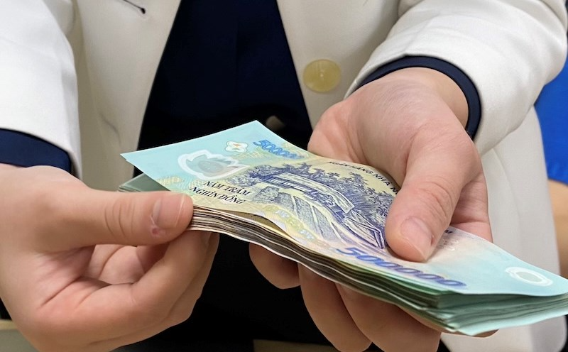 https://cafefcdn.com/203337114487263232/2026/9/21/tien-luong-huu-1790032126148-1790032126754693189354.jpeg?t=1789976681