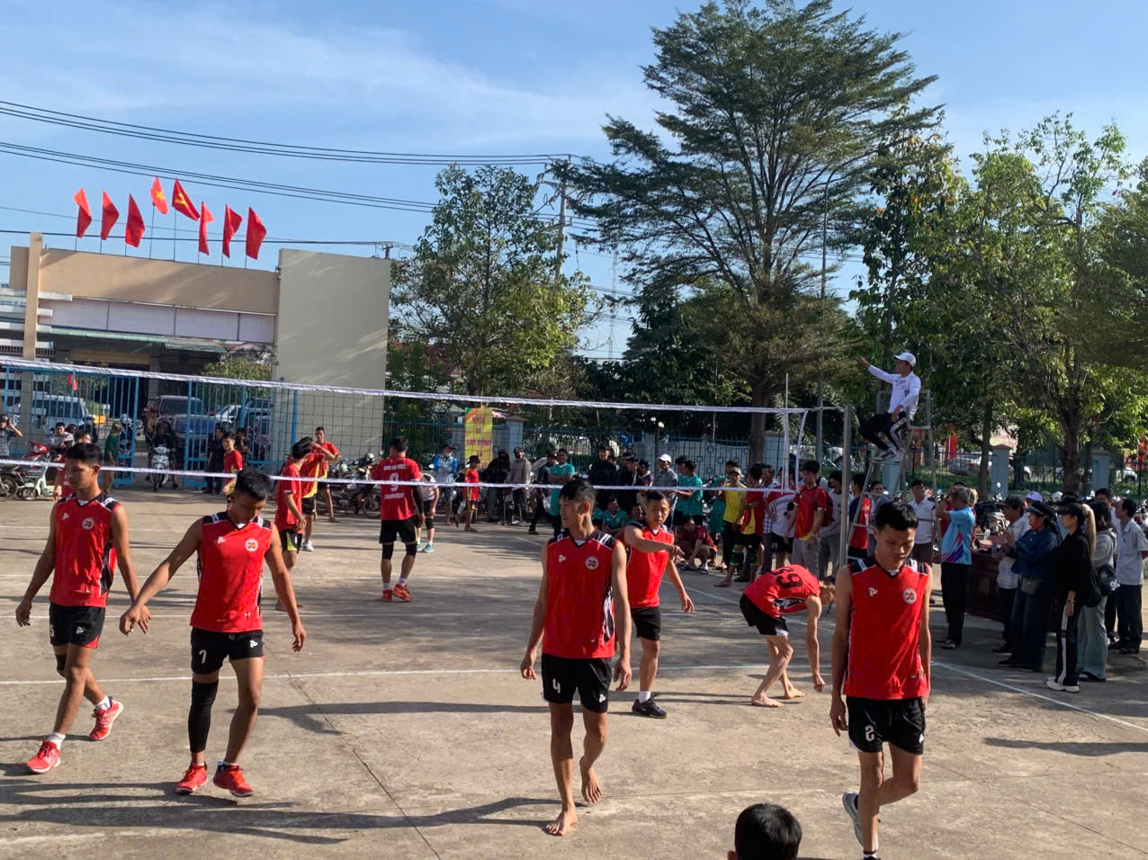 Description: D:\HÌNH ÁNH\2026\2 đội ấp xuan hào 1 và đội ấp xuan Hưng 3A đang thi đấu.jpg?t=1762423301