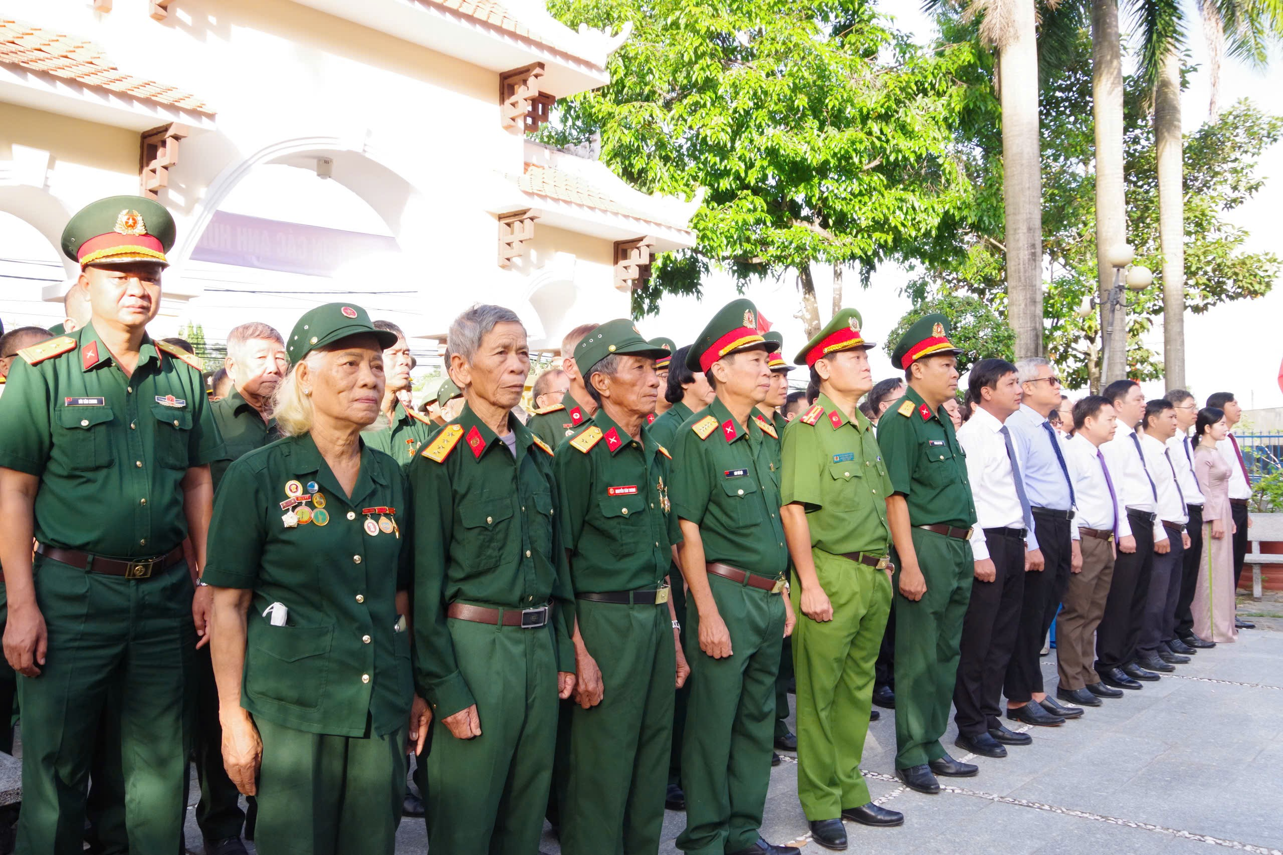 Xã Xuân Hòa tổ chức lễ dâng hương tại Đền Liệt sĩ Căn cứ Rừng Lá   nhân kỷ niệm 79 năm Ngày Thương binh - Liệt sĩ (27/7/1947 - 27/7/2026)