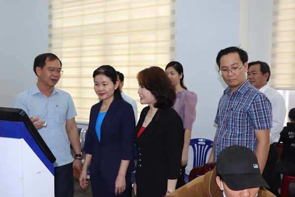 a381e7f65434e26abb25