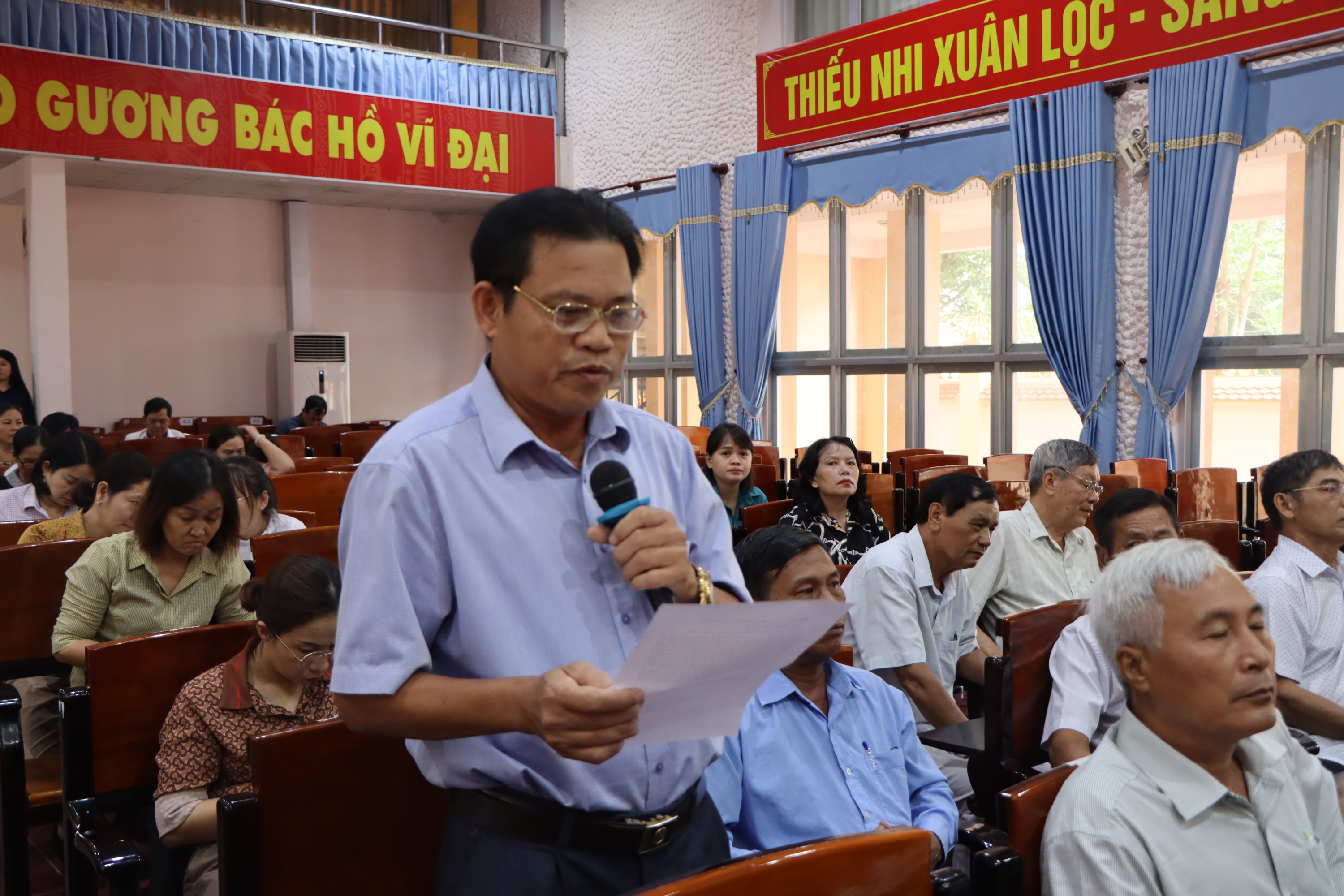 cử tri kiến nghị về công tác kiểm tra, xử lí thực phẩm bận, hàng giả, hàng kém chất lương