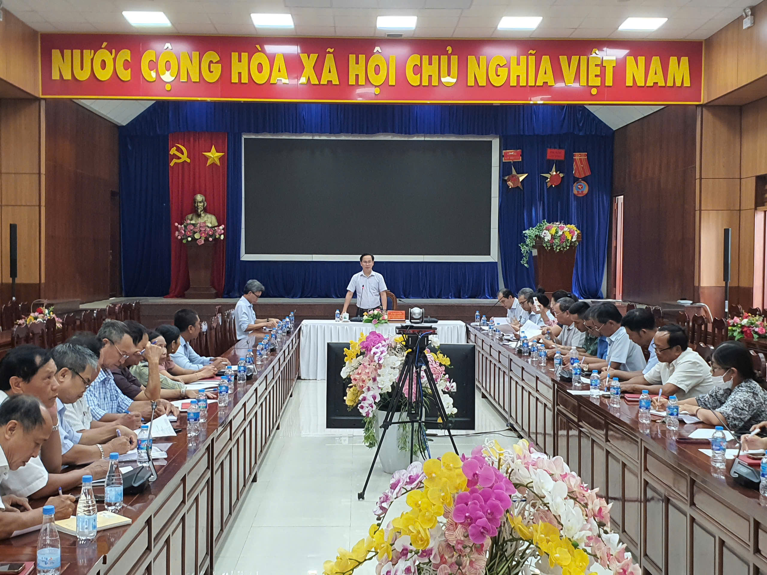 z6806821592570 0c19d90afccc1d0e25d18318af511cf3