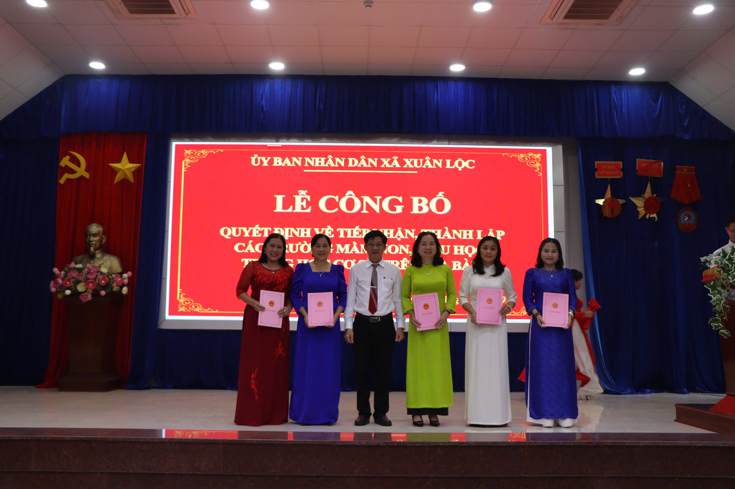 z6814350967963 ebcf830e4d251e880fe20a9f8d079719