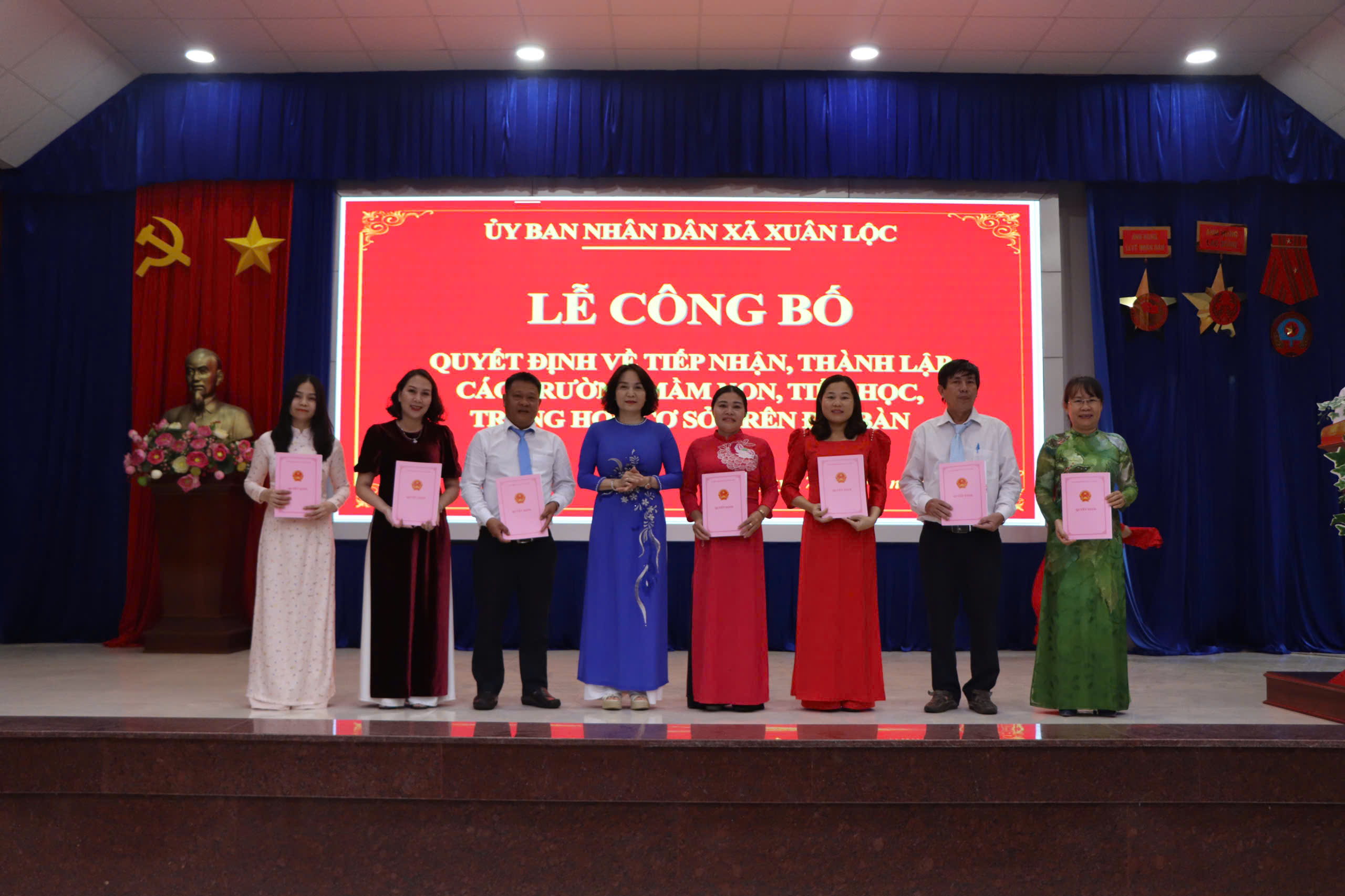 z6814350979475 fb57df12498e9842c8a5fb1b0dd4b157