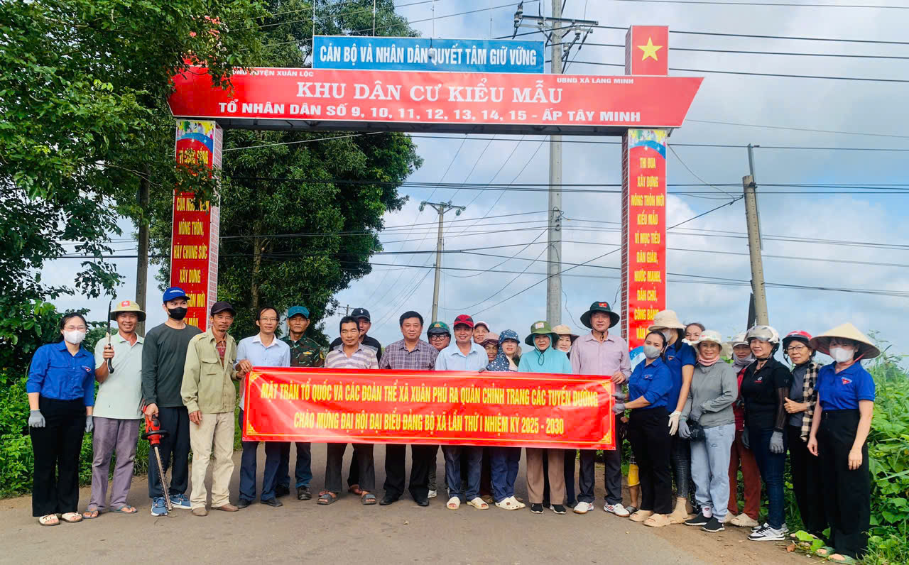 XUÂN PHÚ RỘN RÀNG KHÍ THẾ: MẶT TRẬN TỔ QUỐC VÀ CÁC ĐOÀN THỂ ĐỒNG LOẠT RA QUÂN CHỈNH TRANG CẢNH QUAN CHÀO MỪNG ĐẠI HỘI ĐẢNG BỘ XÃ LẦN THỨ I, NHIỆM KỲ 2025 – 2030